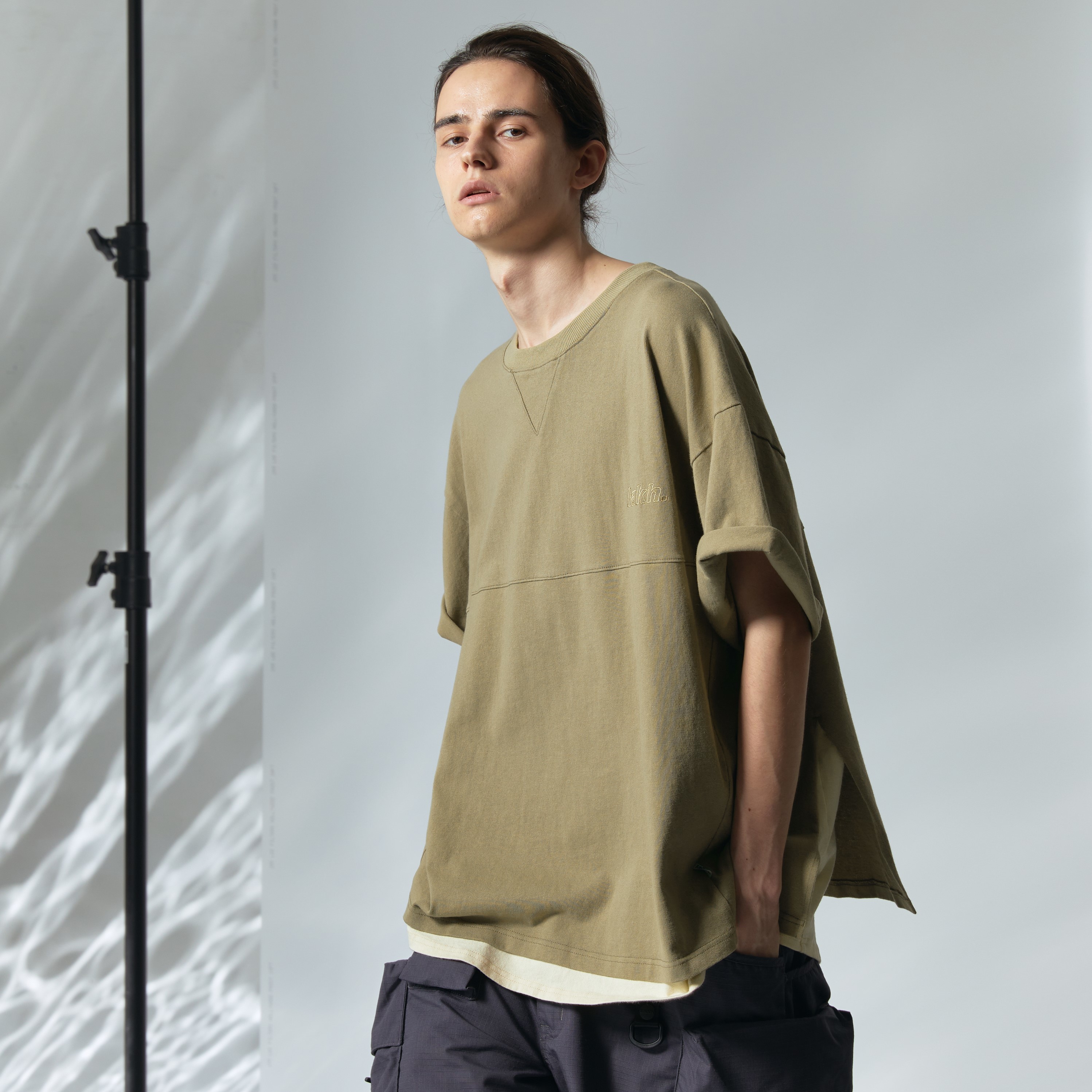 [現貨] LAKH Layer Side Slit Tee "Sand"