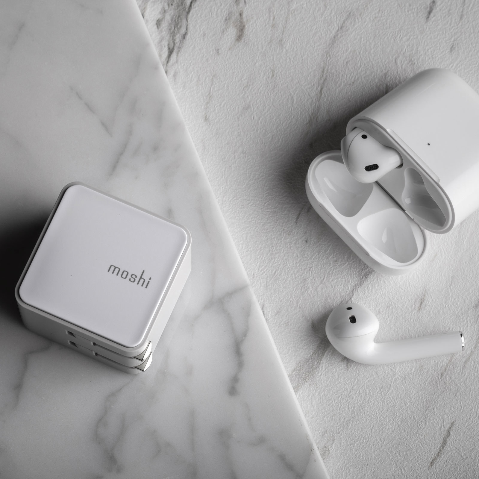 MOSHI Qubit 迷你 USB-C PD 快充 18W 充電器 白