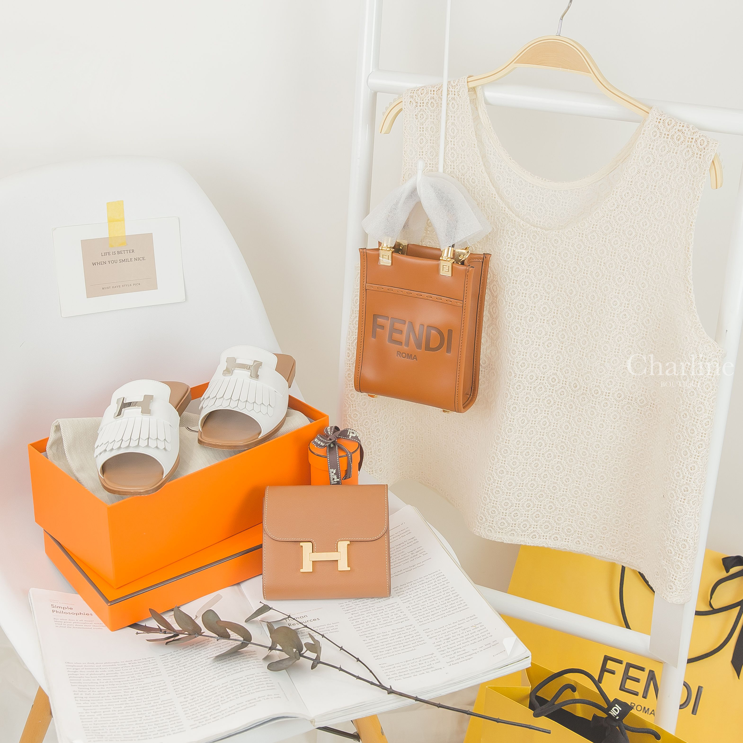Fendi Sunshine Shopper 咖啡色字母牛皮琥珀提把迷你手提肩背托特包,Hermès Sandal 白色銀釦H流蘇牛皮拖鞋,Hermes Constance Compact 焦糖色金釦短夾-Charline Boutique 精品代購