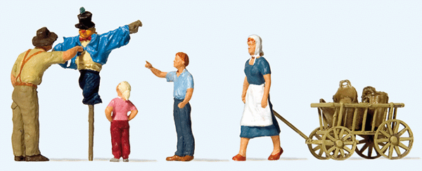 Preiser 10650 HO scale, A scarecrow is set up