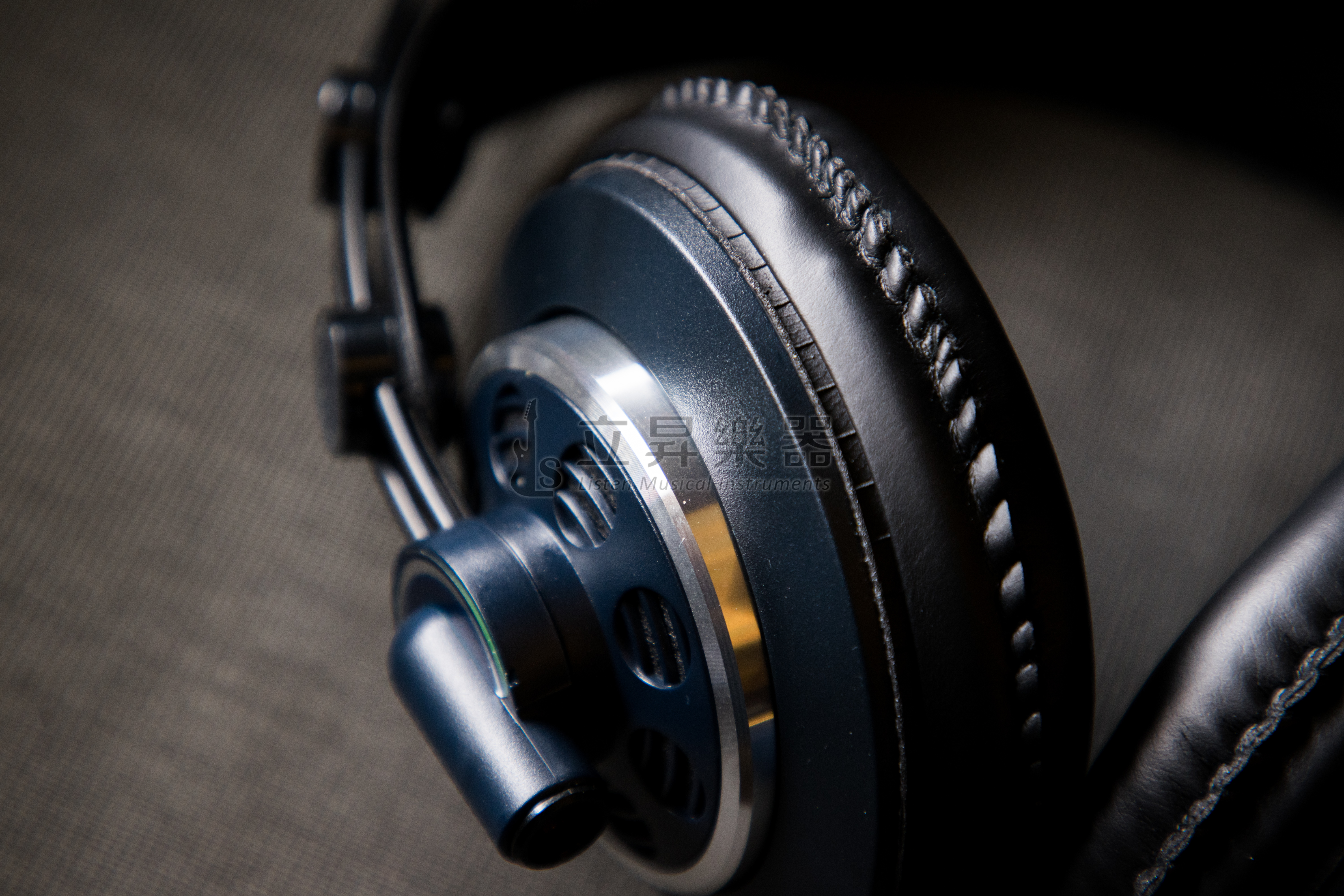 AKG AKG K240 MKII 半開放耳罩式 全罩式 監聽耳機 附一對備用耳罩、纏繞式耳機線、3.5轉6.3頭 第 5 張圖片｜三峽錄音 / 音響