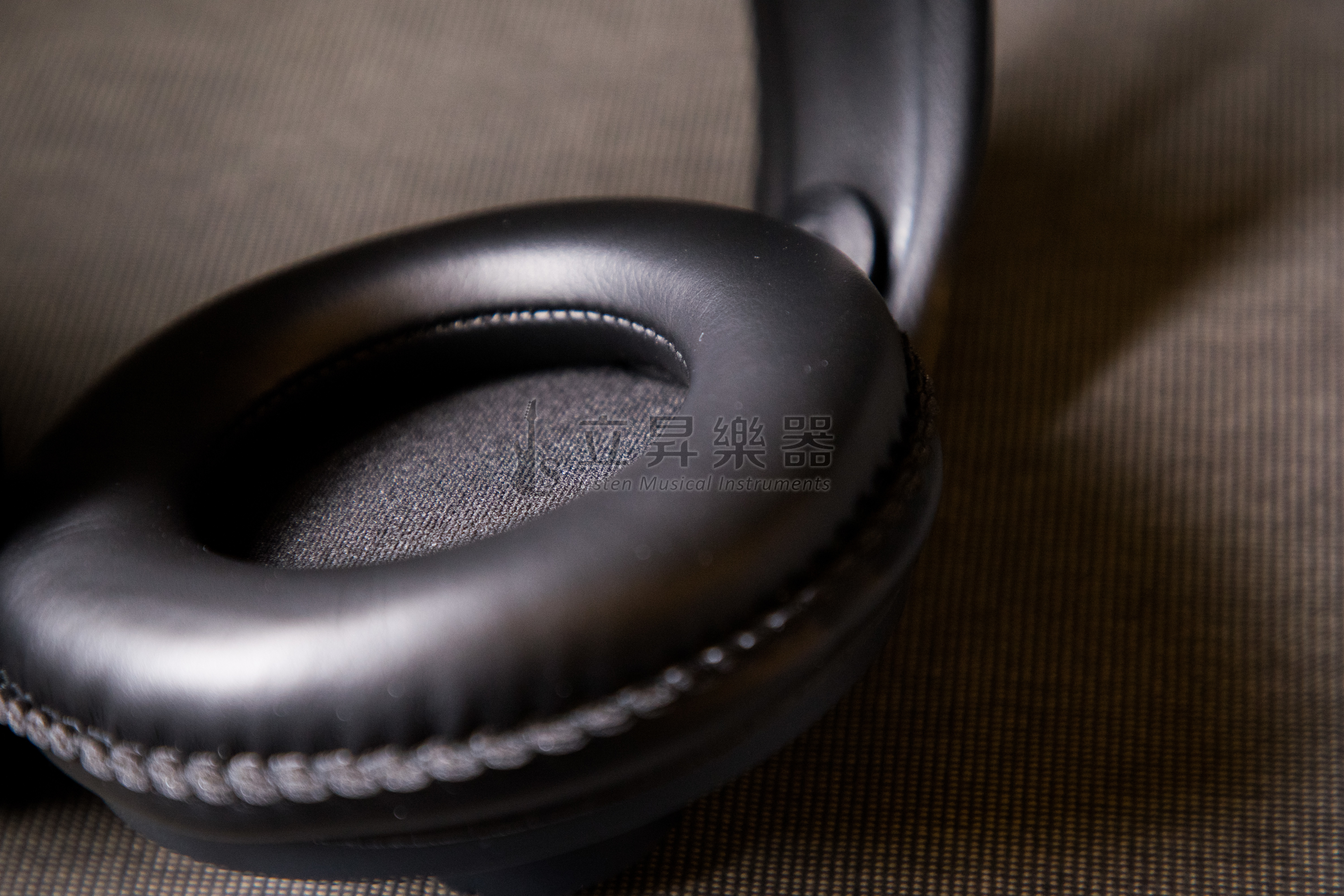 AKG AKG K240 MKII 半開放耳罩式 全罩式 監聽耳機 附一對備用耳罩、纏繞式耳機線、3.5轉6.3頭 第 6 張圖片｜三峽錄音 / 音響