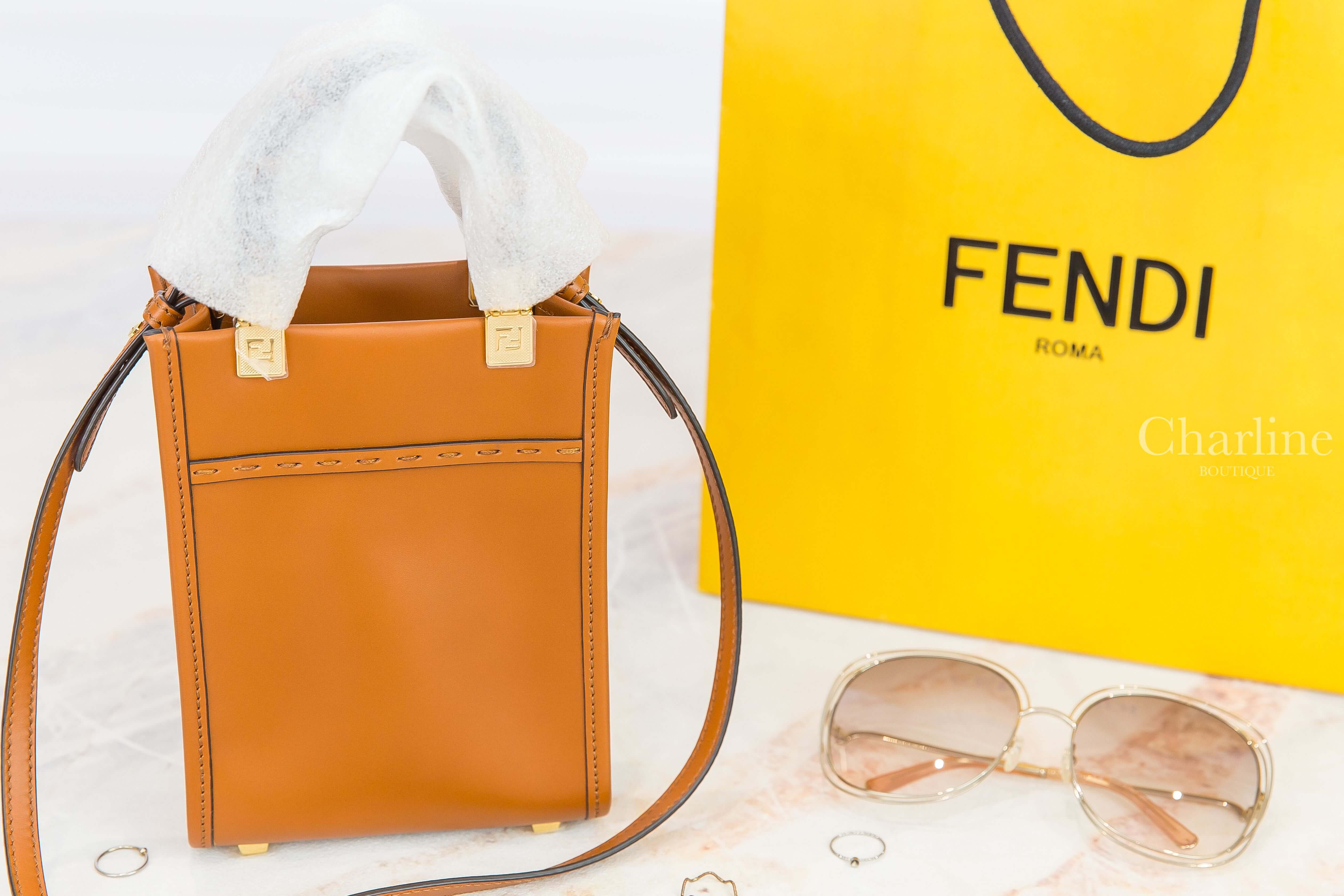 Fendi Mini Sunshine Shopper 咖啡色字母小牛皮琥珀提把迷你手提肩背托特包-Charline Boutique 精品代購