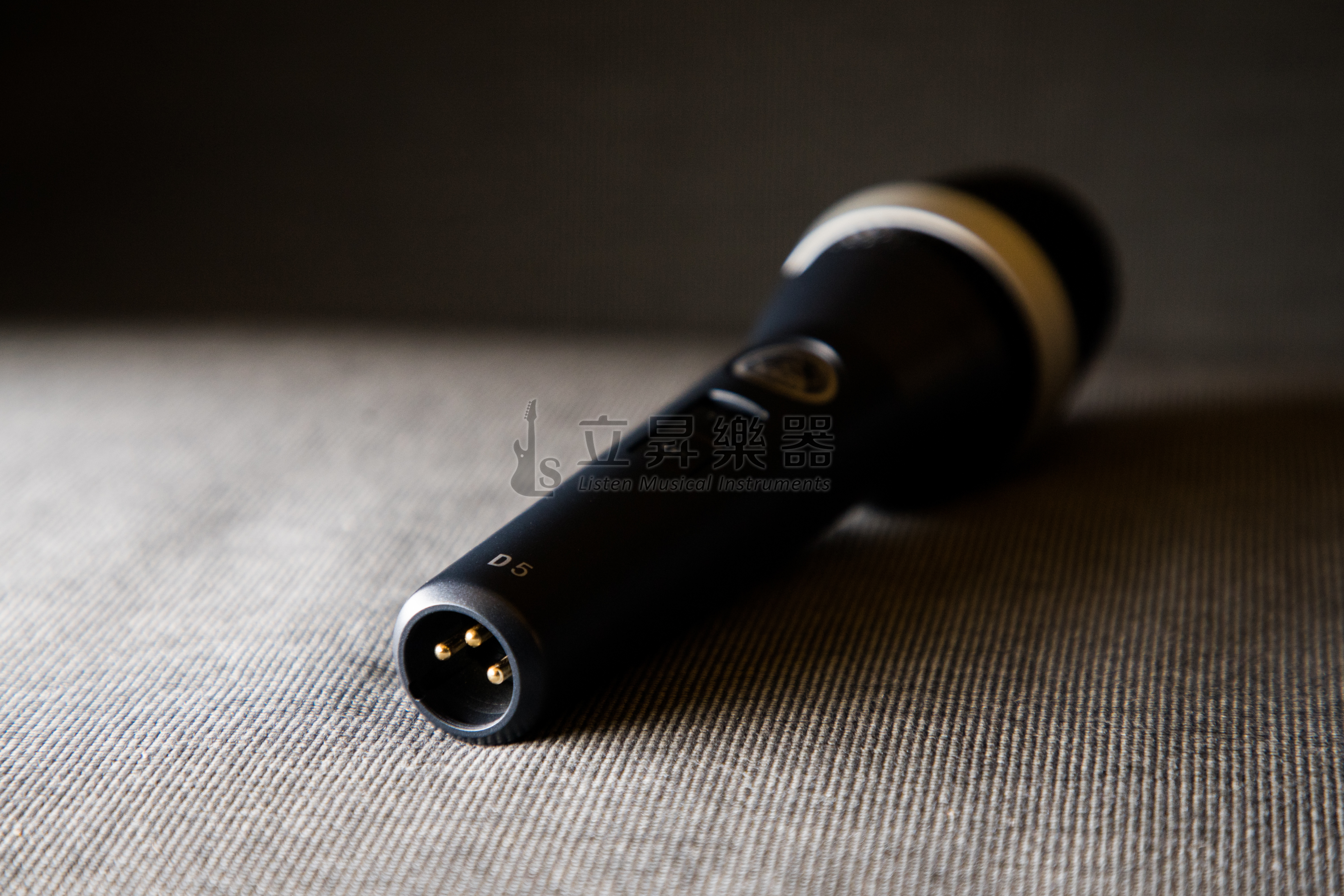 AKG AKG D5S 專業級 錄音 舞台 人聲 動圈式麥克風 超心型指向 附夾頭 第 4 張圖片｜三峽麥克風