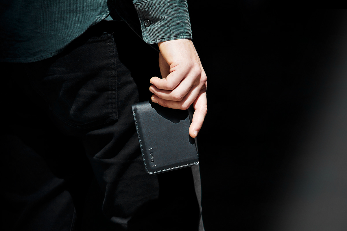 Bellroy Hide & Seek Premium Edition Portafoglio Sottile – Pelle Nero – Con Tasche Nascoste - 3