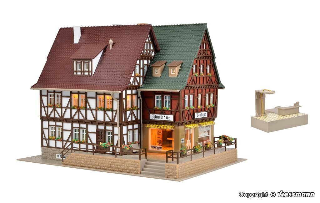 Vollmer 43694 HO scale, Boutique with interior and LED lighting, functional kit