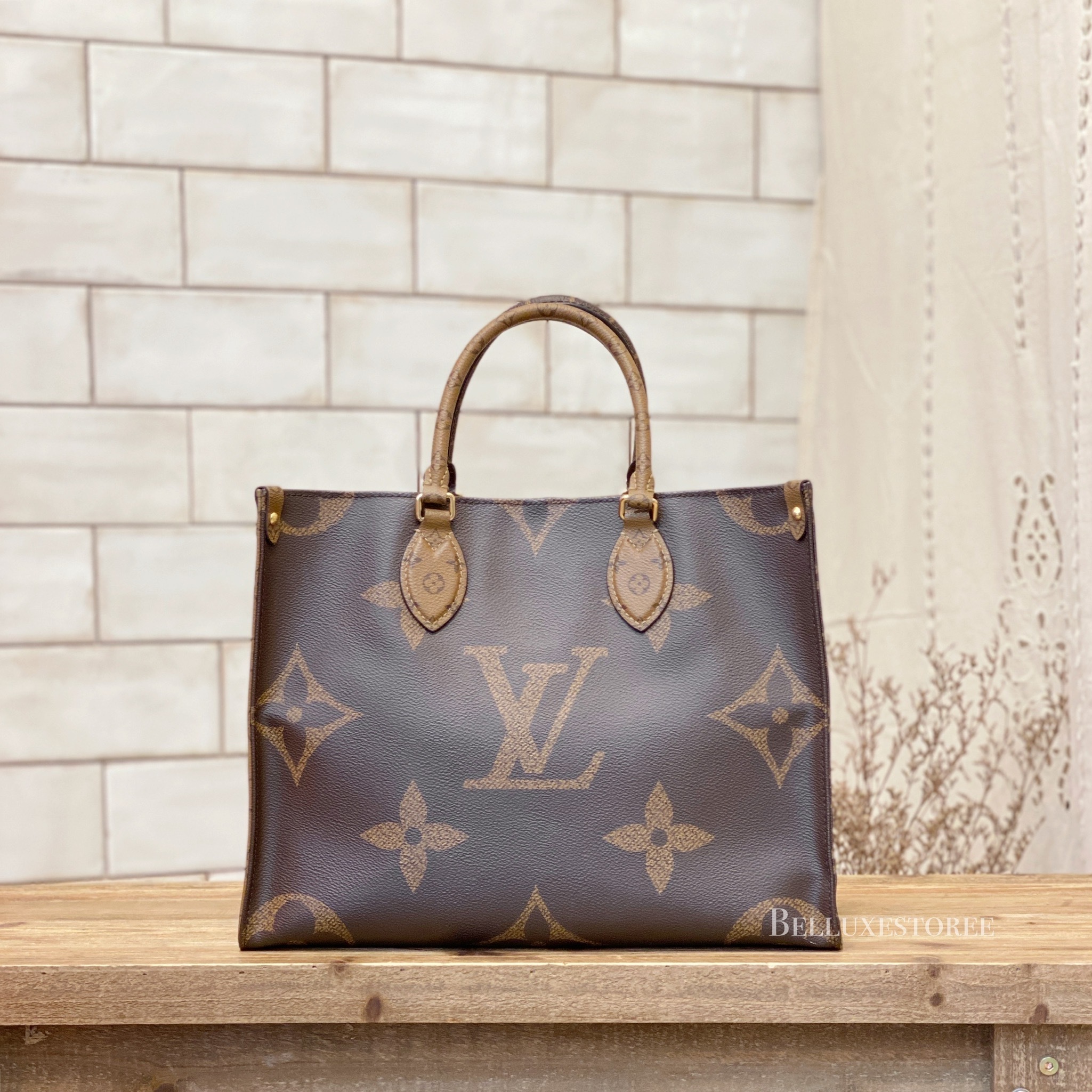 Lv Onthego Pm Price Malaysia Airlines | Paul Smith