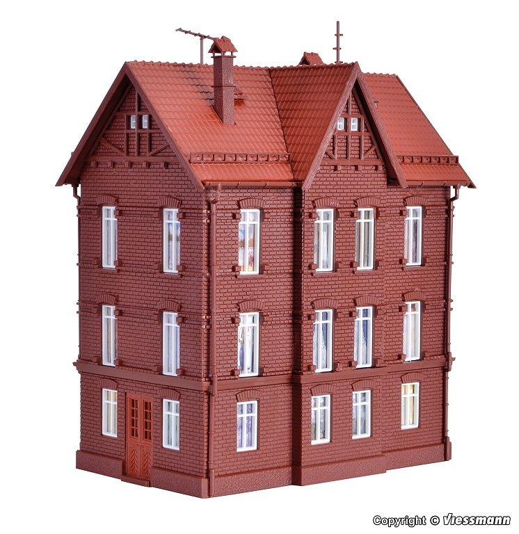 Vollmer 43806 H0 Railman`s house with roofridge