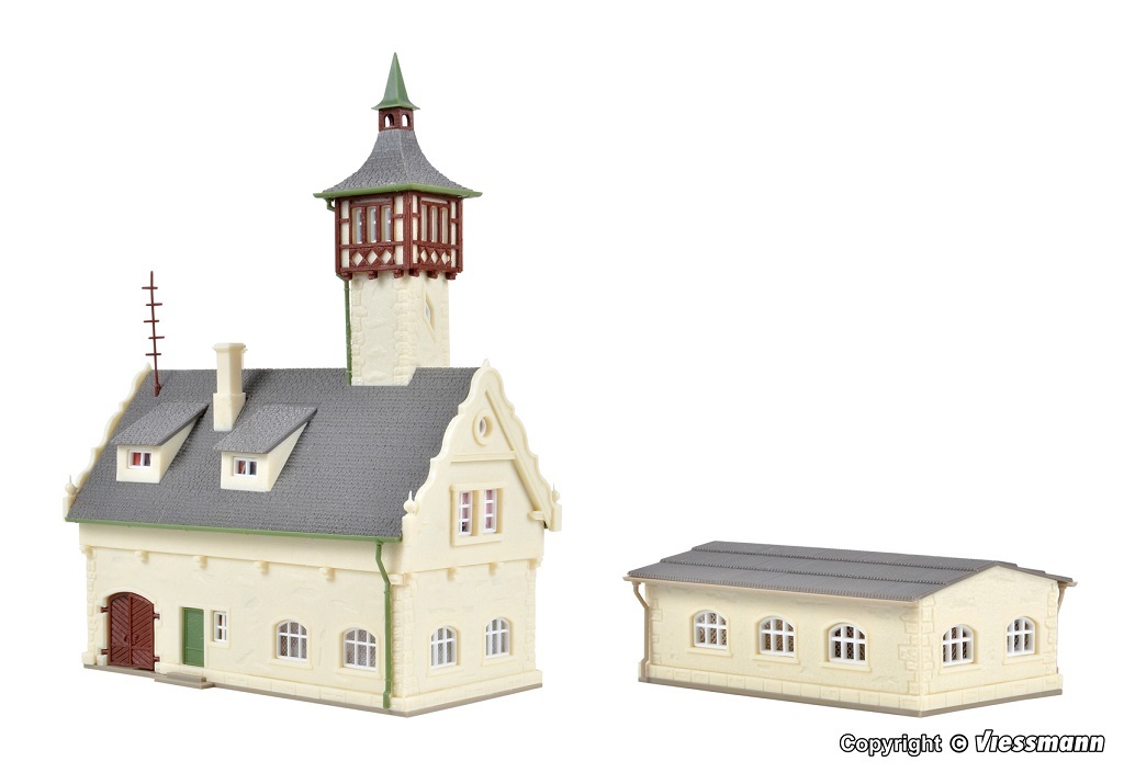 Vollmer 47781 N Village fire brigade with garage, six track
