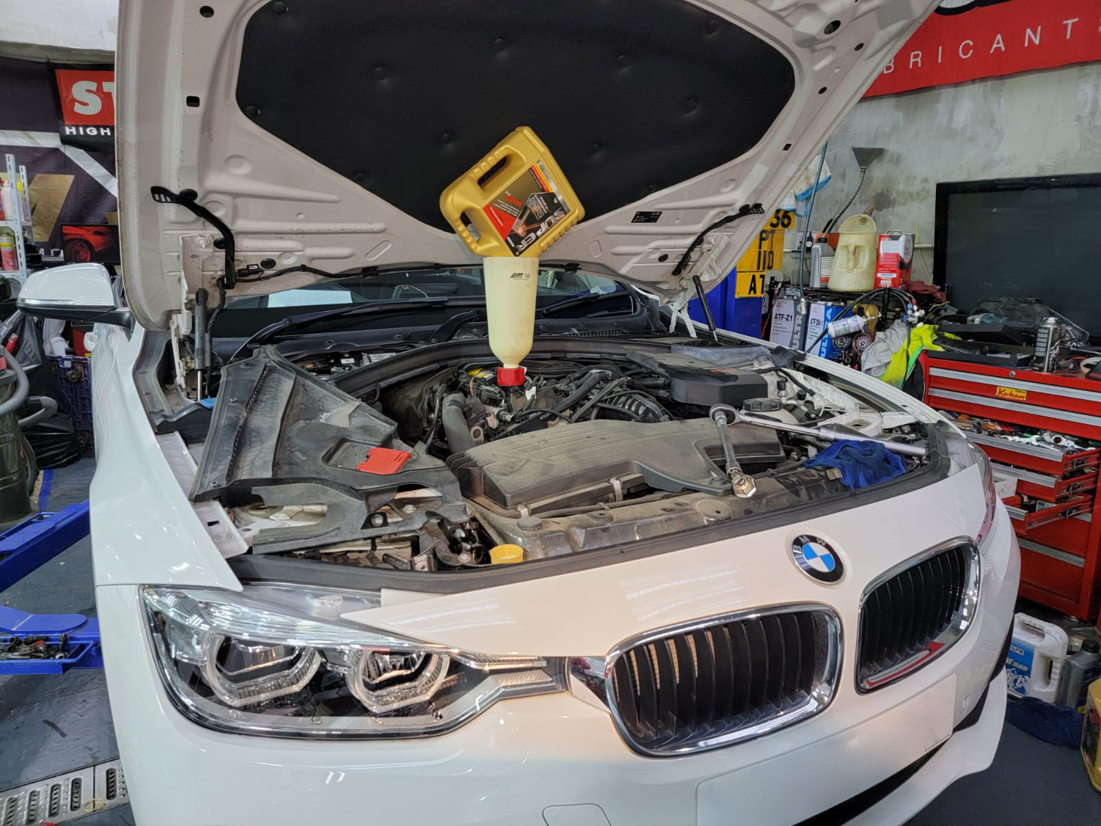 bmw f30 white 寶馬 換油 偈油 引擎修復 engine restore super nano