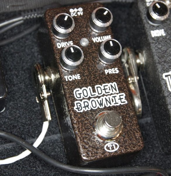 Xvive Xvive T1 Golden Brownie 失真效果器 Distortion 第 3 張圖片｜三峽吉他 / Bass