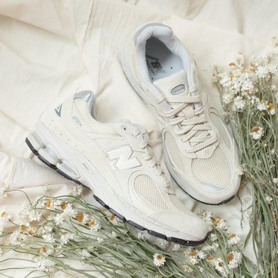 NEW BALANCE 2002R "奶油色"