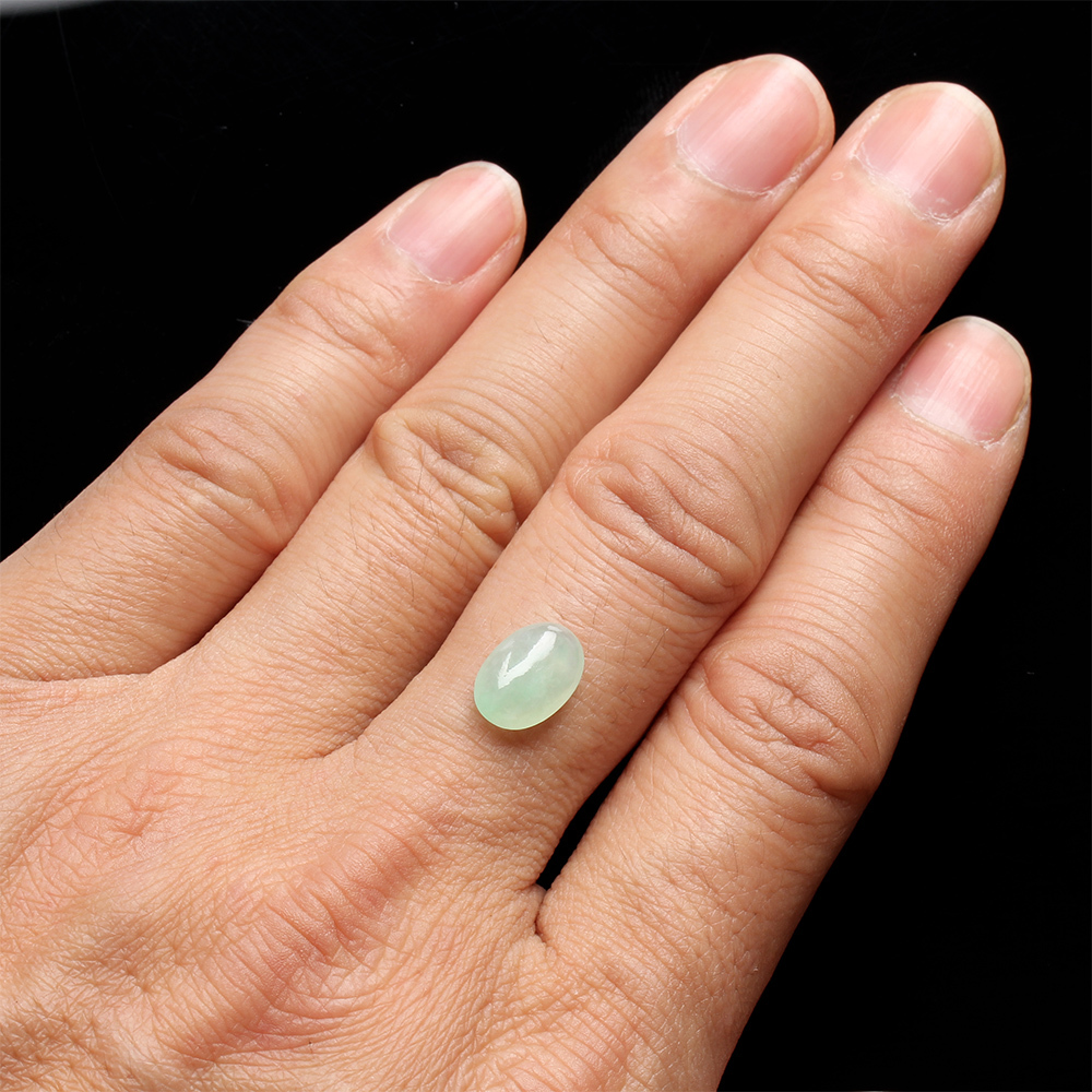 【雅紅珠寶】天然冰種綠翡翠玉蛋面-明眸善睞-11.3x7.5x3.4mm-R0141