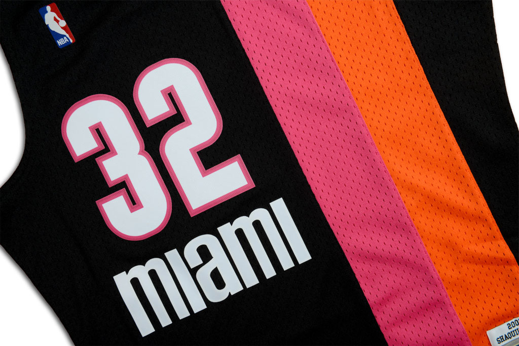 Mitchell & Ness 邁阿密熱火隊 Shaquille O'neal 2005-2006 復刻 Swingman 球衣