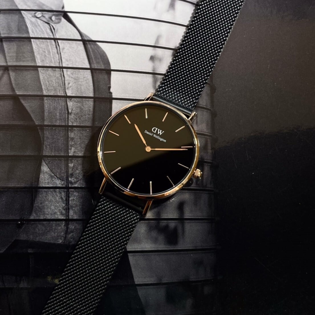【DW Daniel Wellington】經典金/玫金框米蘭編織帶 DW00100201(黑玫)/ DW00100348(白金) 32mm現代鐘錶
