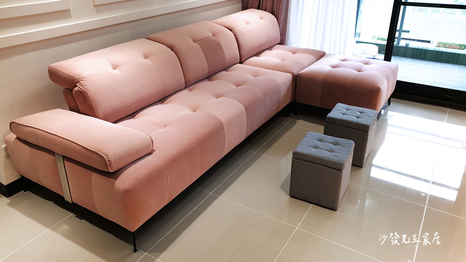 雙功能沙發名符其實的是一款附有多功能性的沙發款式