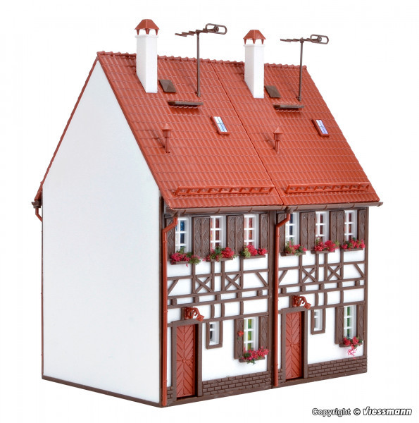 Vollmer 43847 HO scale, Semi-detached row house half-timbered