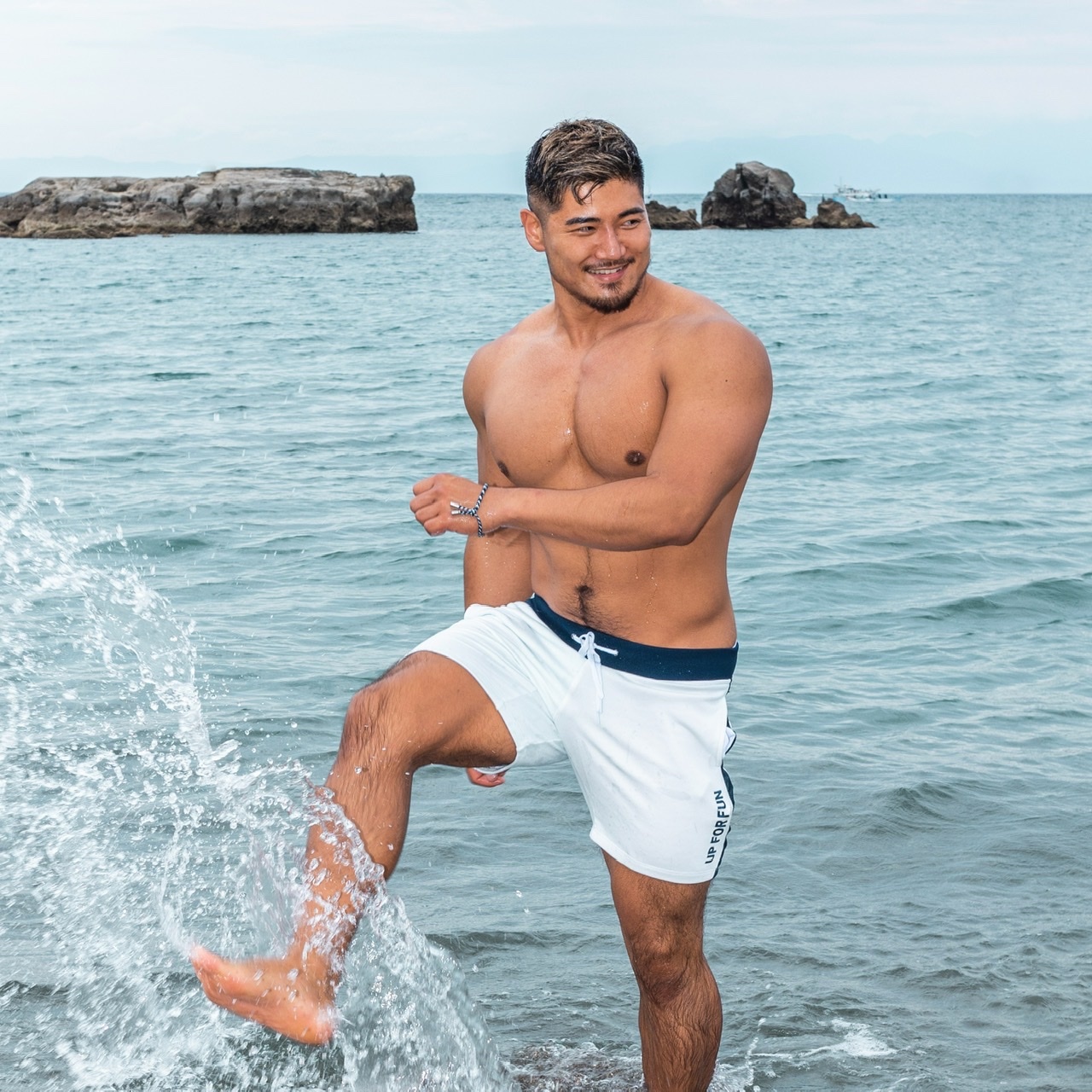 熱賣回歸 - UP For Fun 棉短褲 白/透視藍