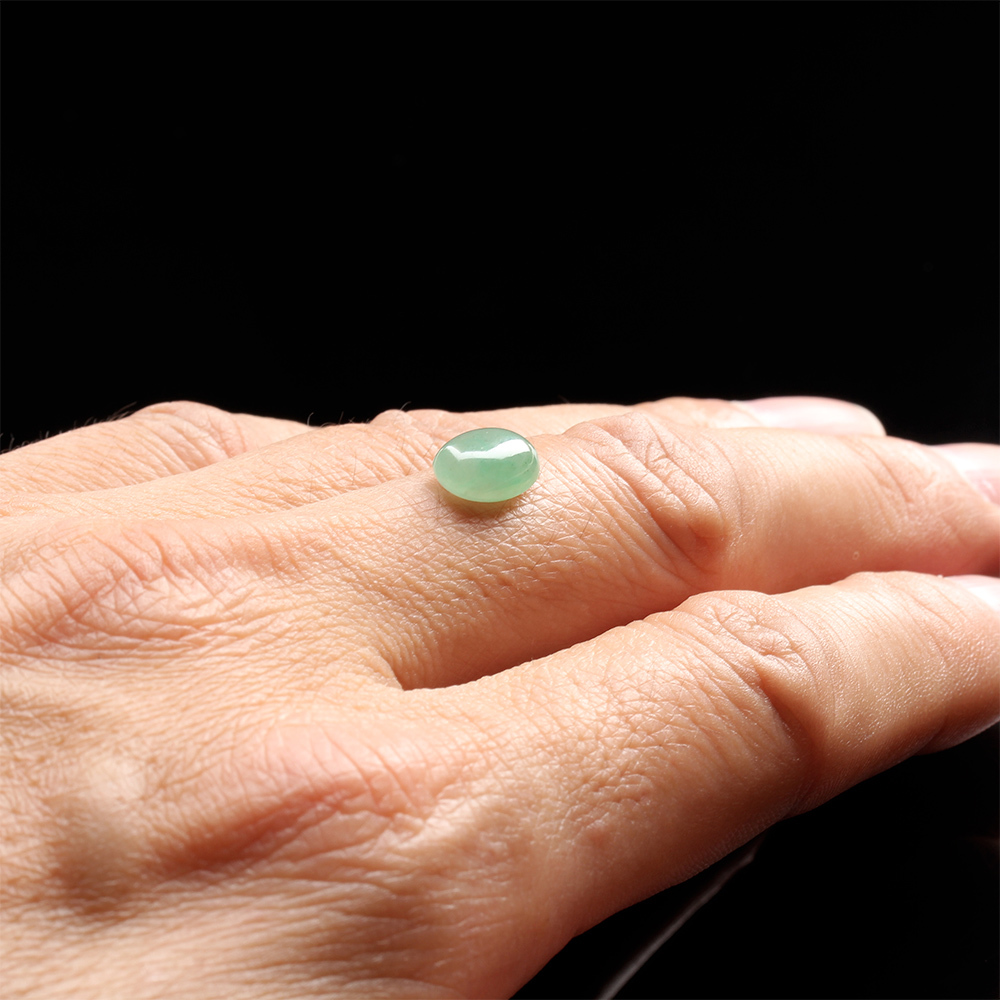 【雅紅珠寶】天然冰種綠翡翠玉蛋面-嬌音縈縈-9.6x7.1x4.4mm-R0135