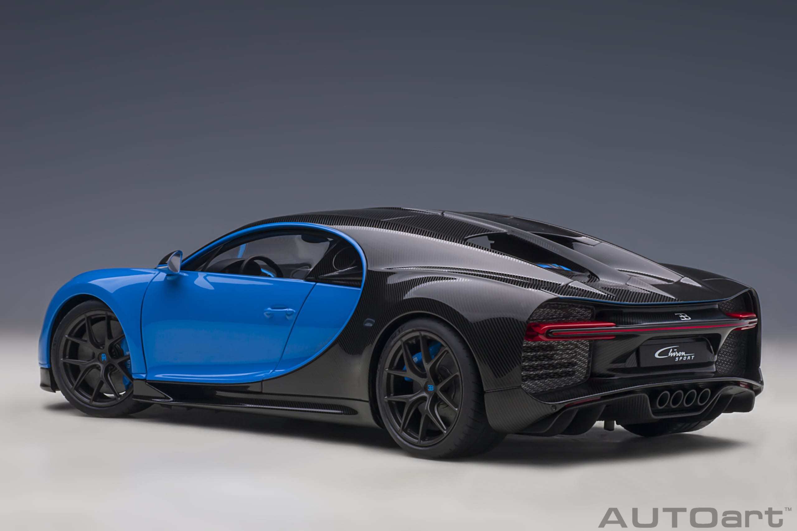 預訂(訂金$300) (預訂價$1872) : 1/18 AUTOART Bugatti Chiron Sport (French Racing Blue/Carbon) (70997)