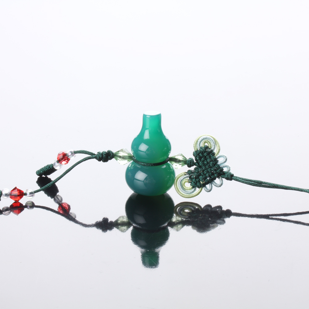 【雅紅珠寶】吉祥如意天然綠色葫蘆玉髓吊飾-C0002