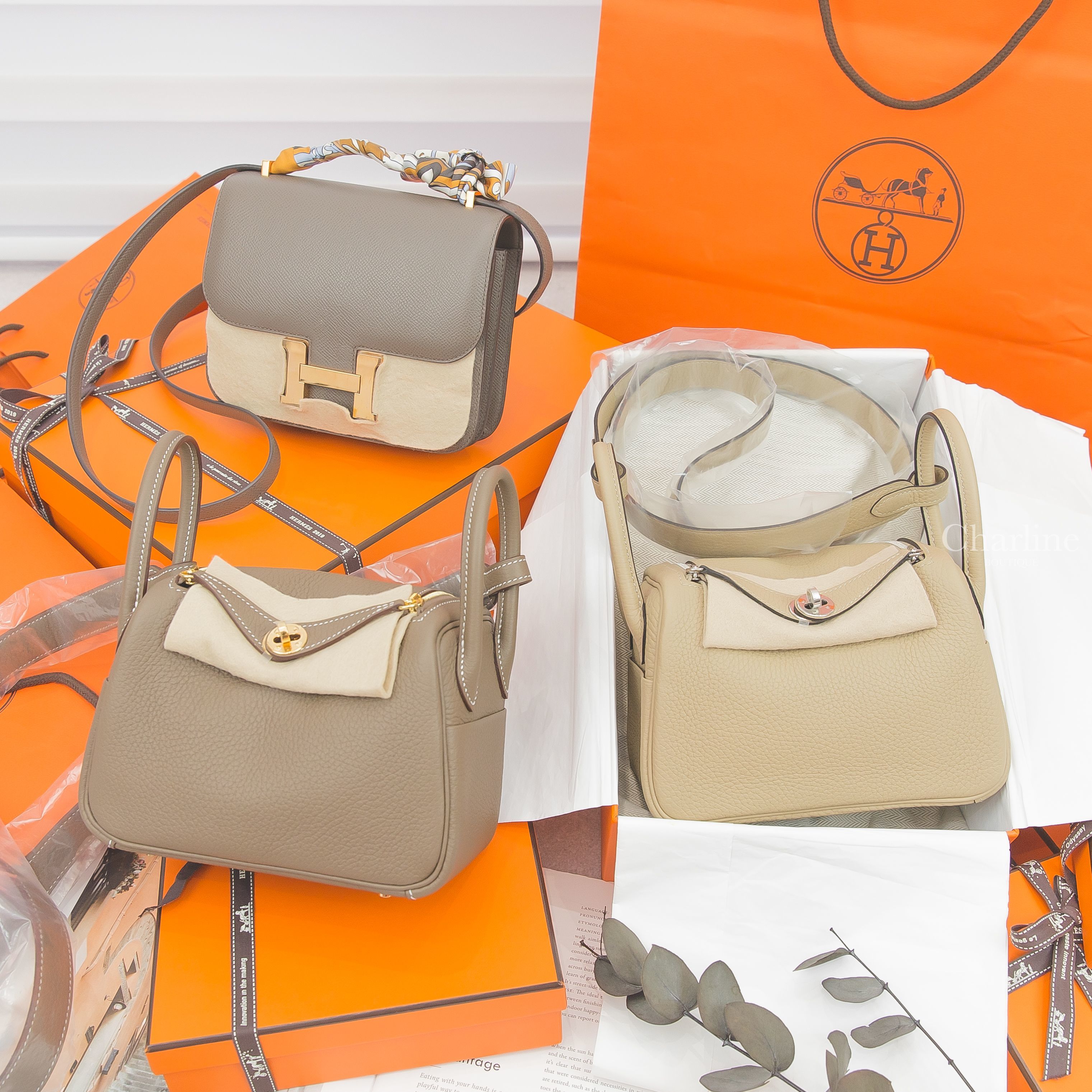 Hermès Lindy Mini S2/18 風衣灰拼大象灰內裡銀釦,Hermès Lindy Mini 18 大象灰金釦,Hermès Constance 18cm 8F 錫器灰玫瑰金釦-Charline Boutique 精品代購
