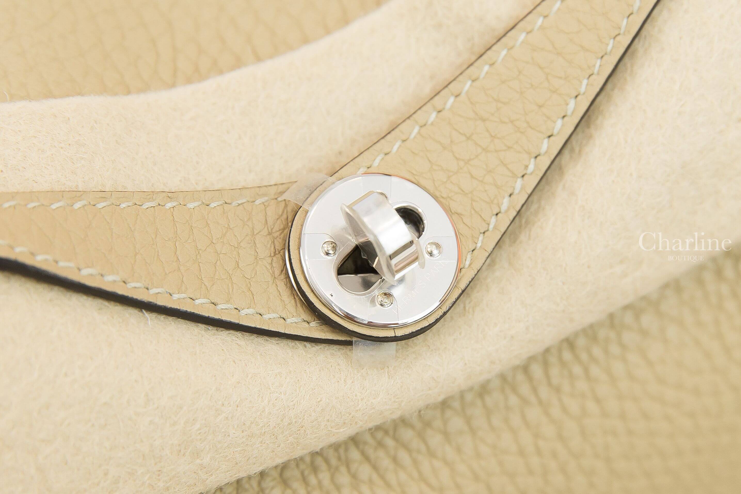 Hermès Lindy Mini S2 Trench / 18 Etoupe Taurillon Clemence 風衣灰拼大象灰內裡銀釦