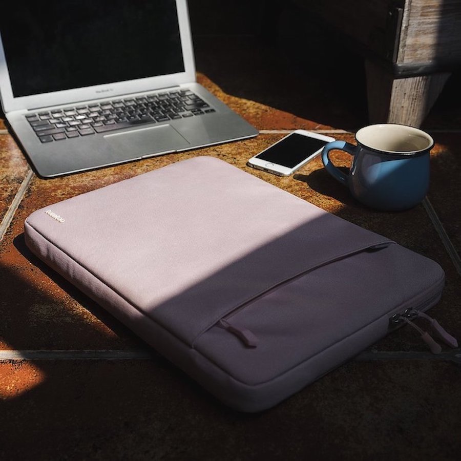 最好用的 Tomtoc 360° 完全防護 2代 筆電包・粉紅色