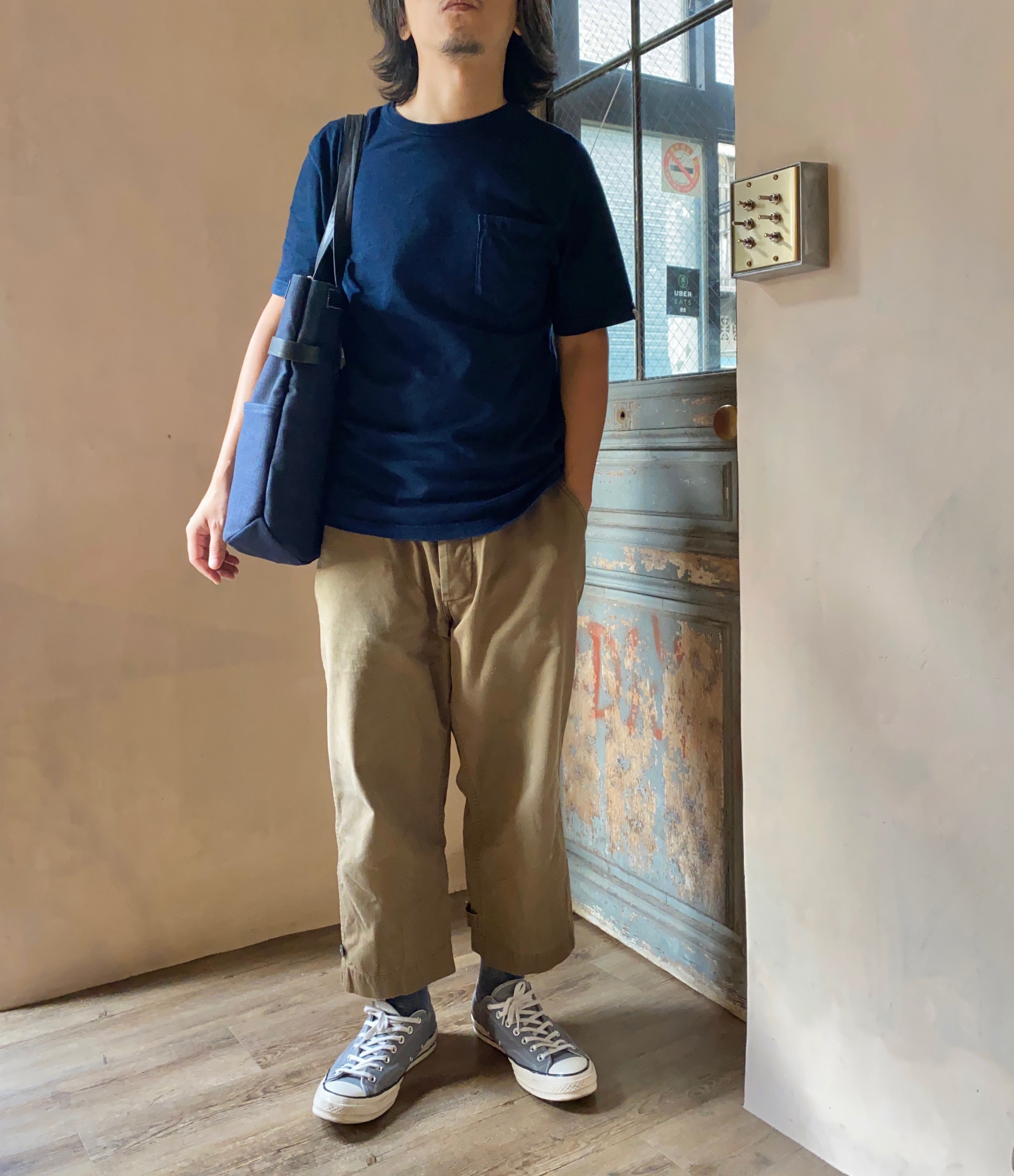 Whitesville 口袋素Tee 黑色款