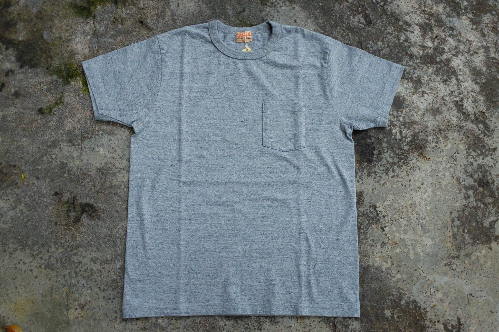 Whitesville 口袋素Tee 灰色款