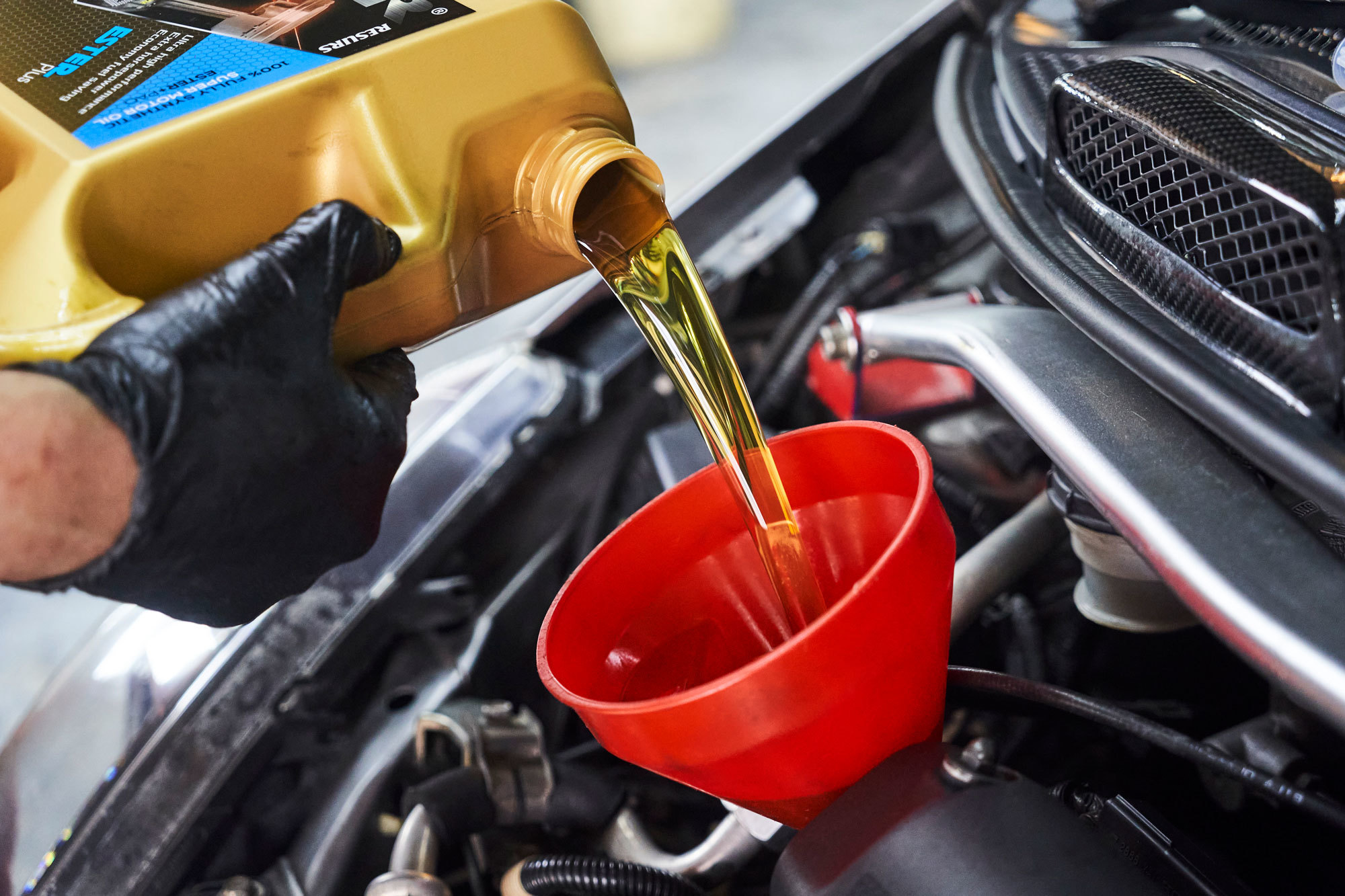 super ester plus 5w30 引擎機油 偈油