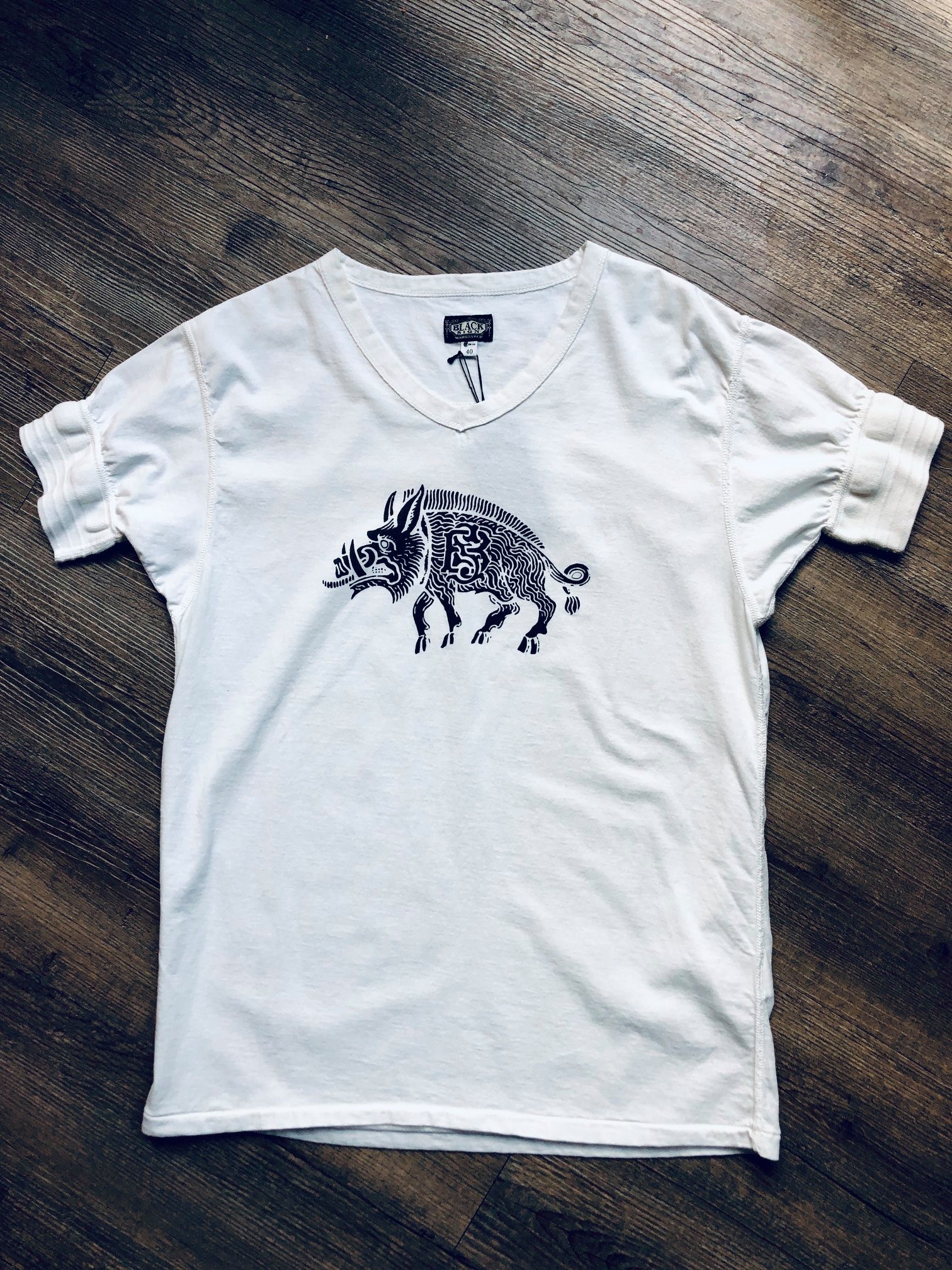 Black Sign - Sus scrofa T-shirt