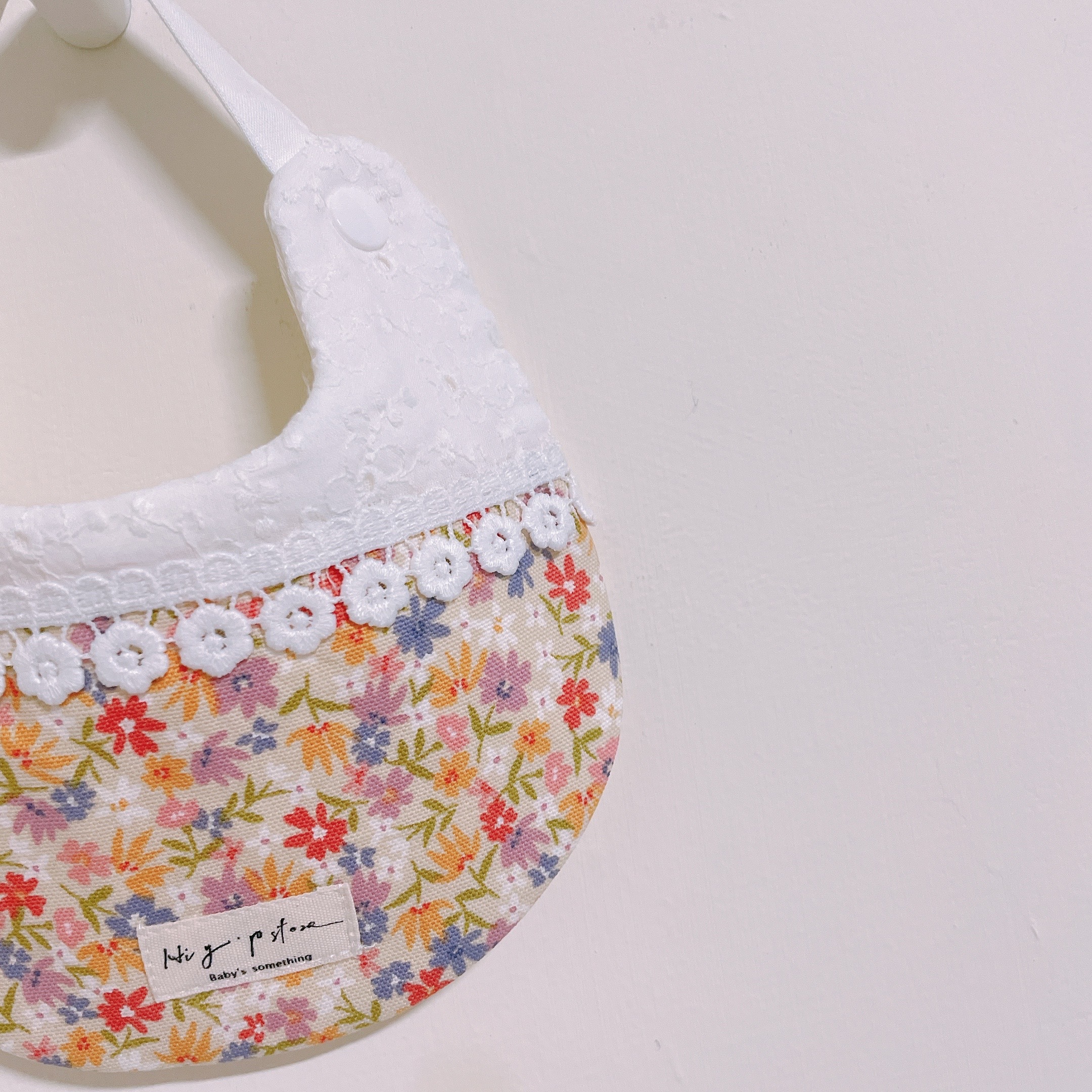 Hi Y.P store-手作圍兜-鄉村蕾絲