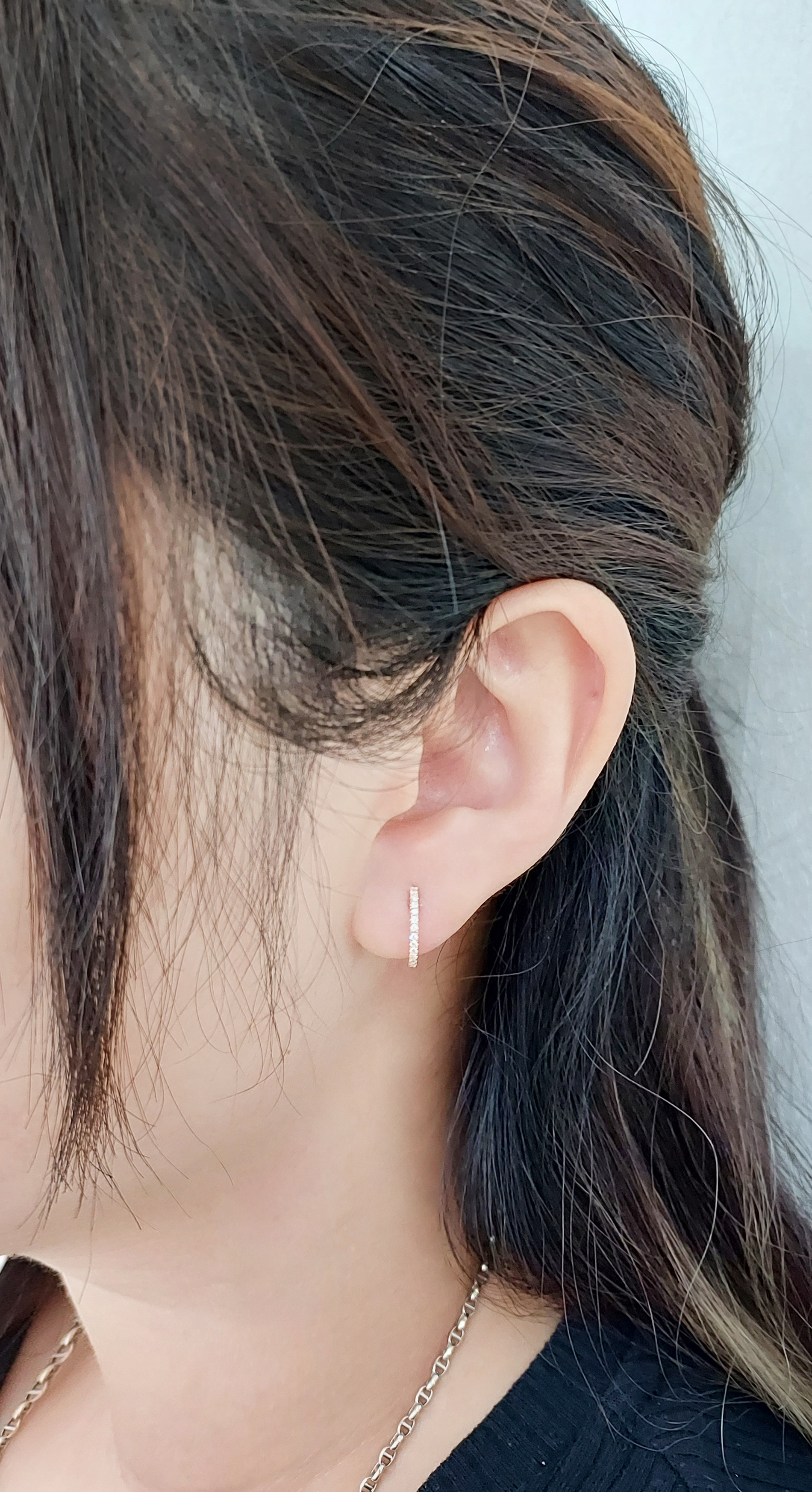 18K玫瑰金圈式天然鑽石耳環