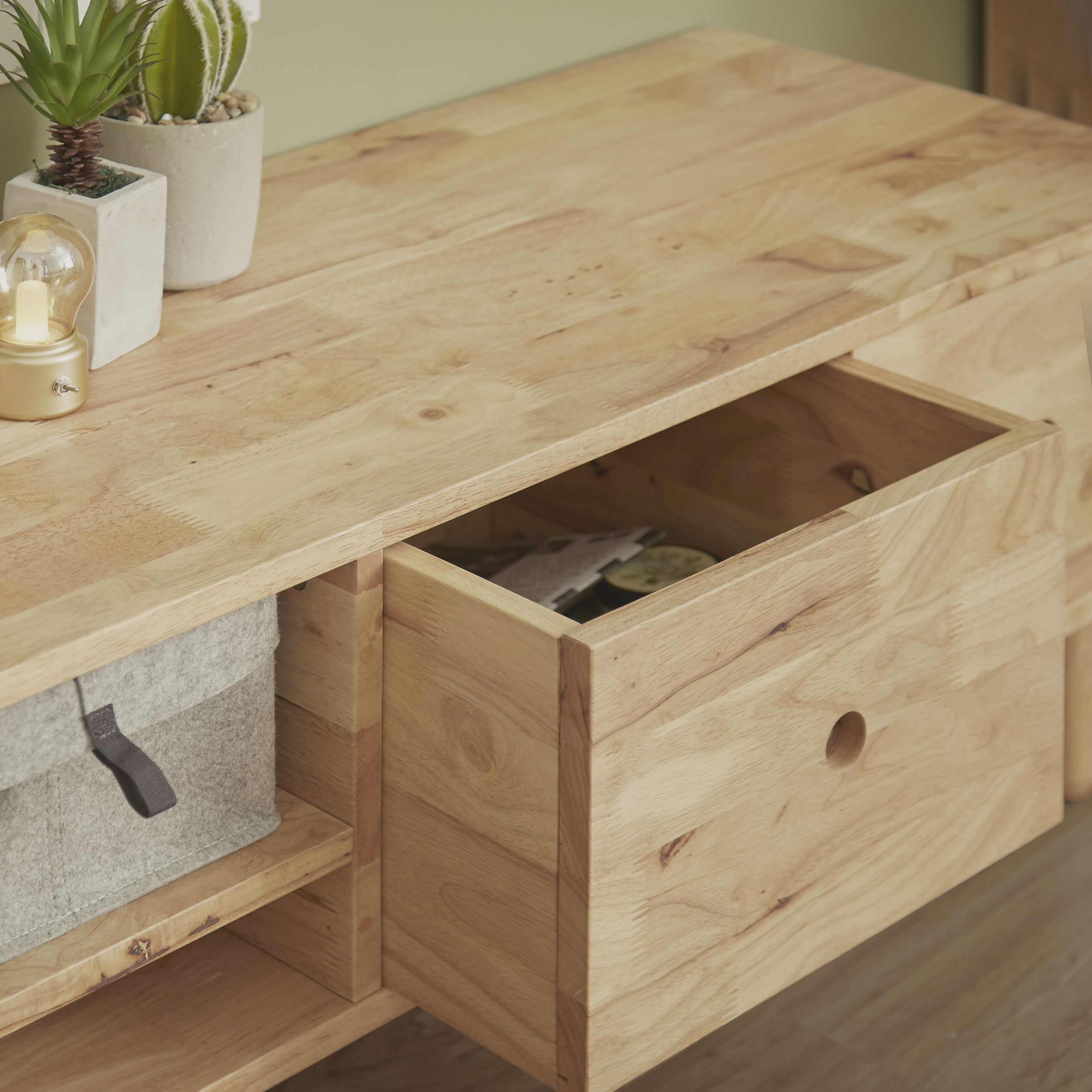 Natural Signature - 99% Solid Wood-We preserve all natural wood knots & other natural elements in our rubber wood furniture.