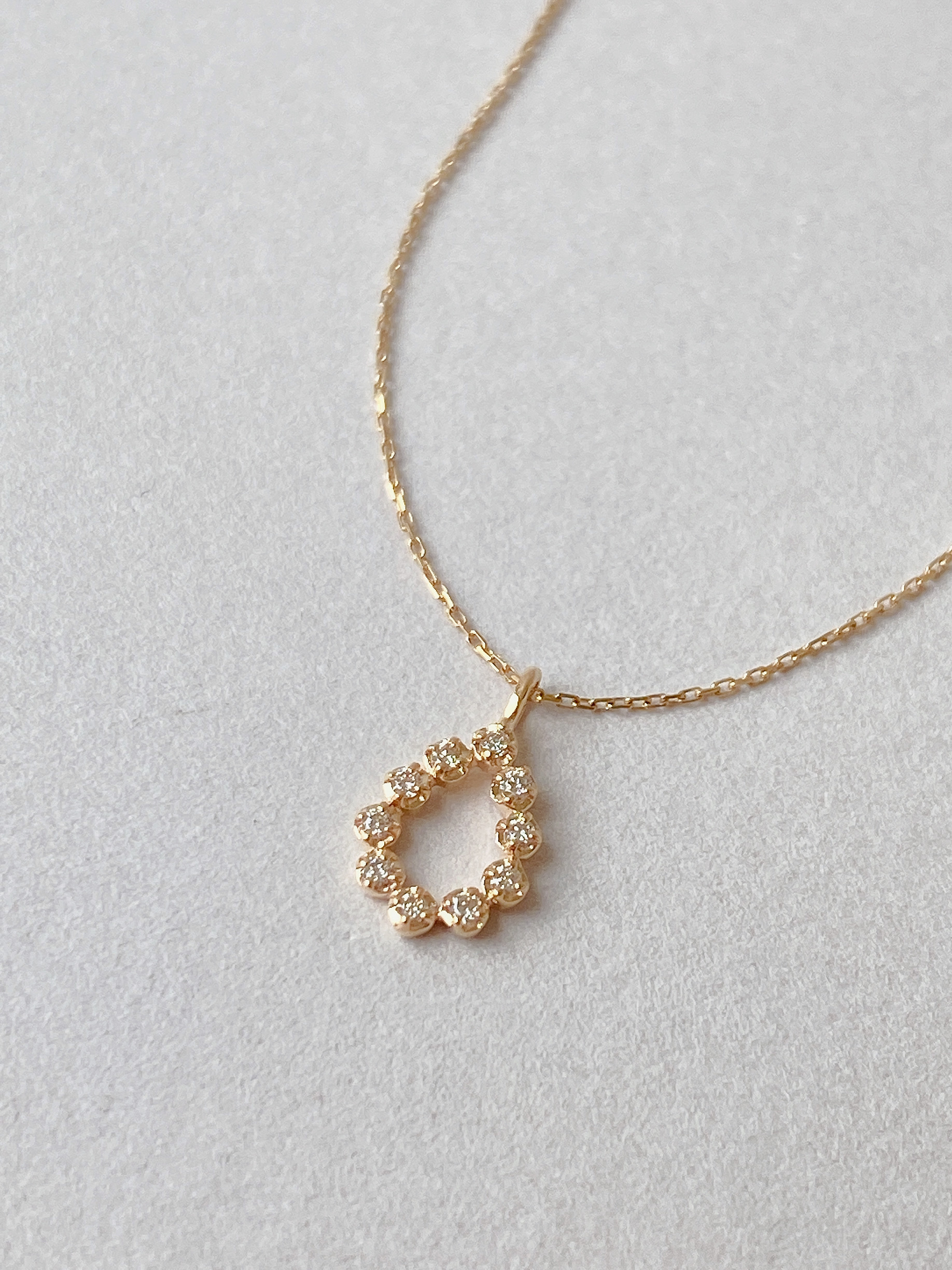 Element Elegant 梨形項鍊