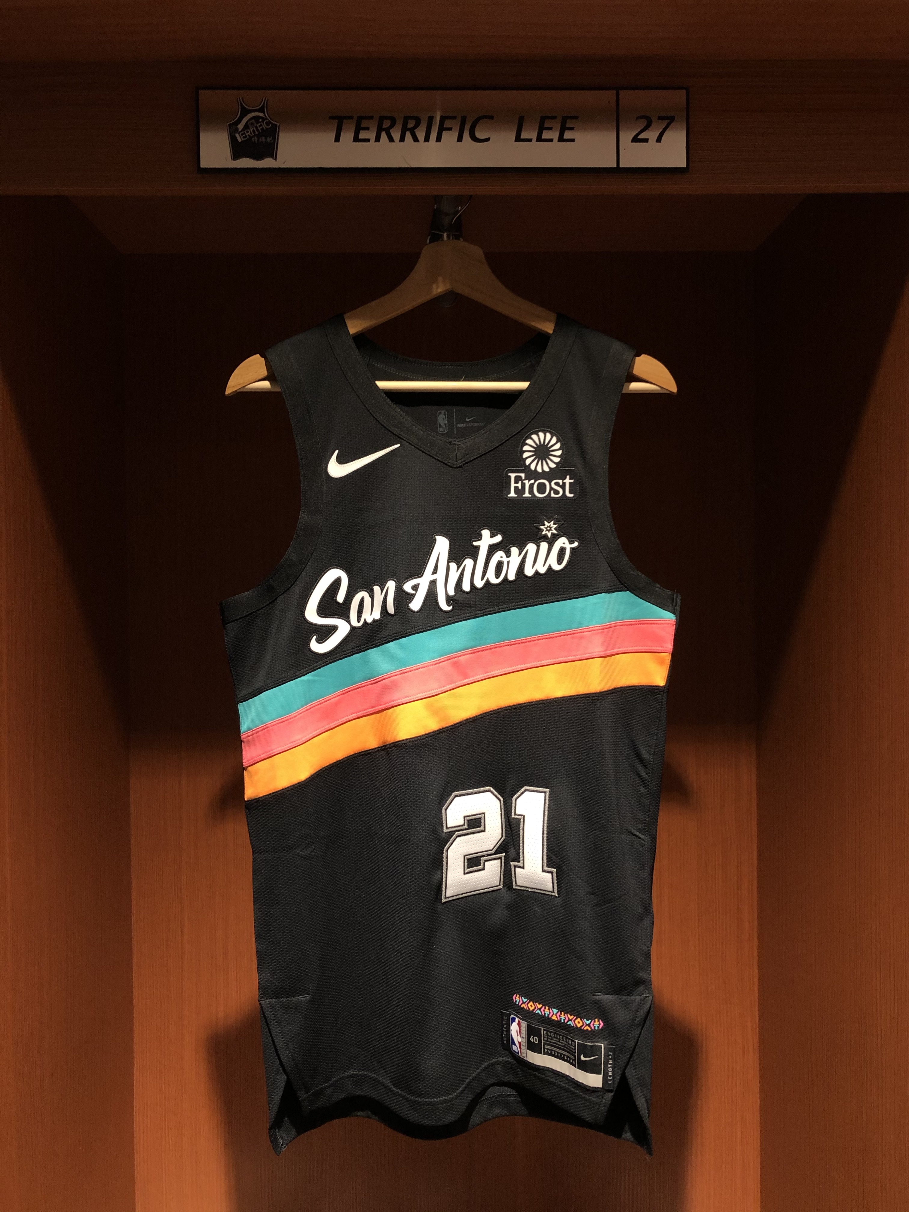 NBA球衣 Tim Duncan 聖安東尼奧馬刺城市 City Nike Authentic 球員版 電繡 含贊助商標 全新