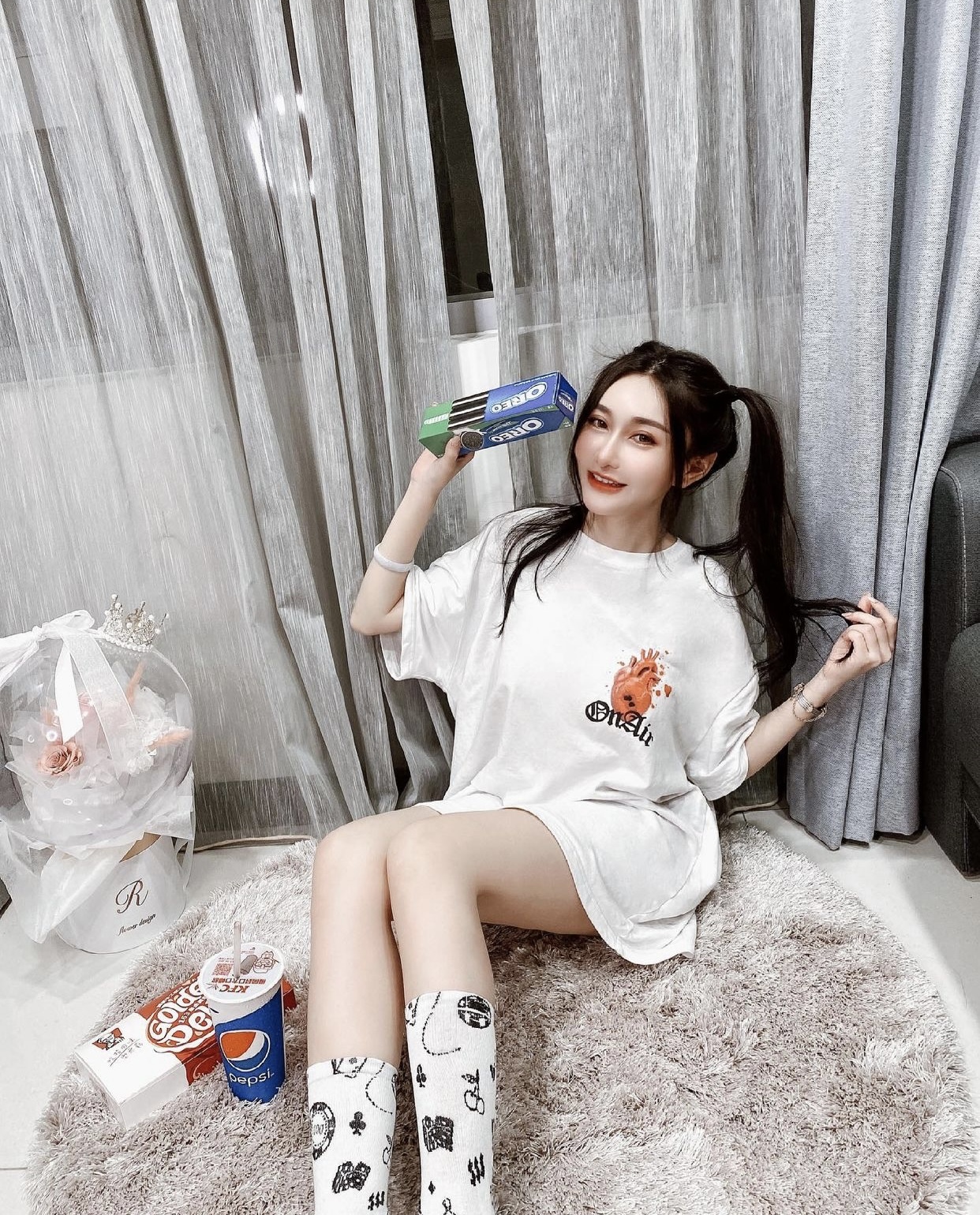 CASINO_White_BF200032