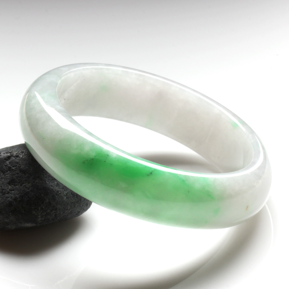 【雅紅珠寶】天然正陽綠冰糯種翡翠玉鐲-寬版-#17.5-綠意盎然-B0147