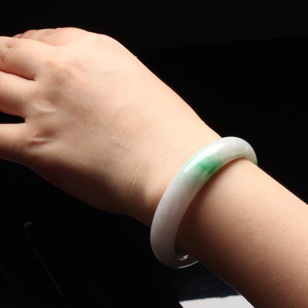 【雅紅珠寶】天然正陽綠冰糯種翡翠手鐲-#17.5-綠草如茵-B0149