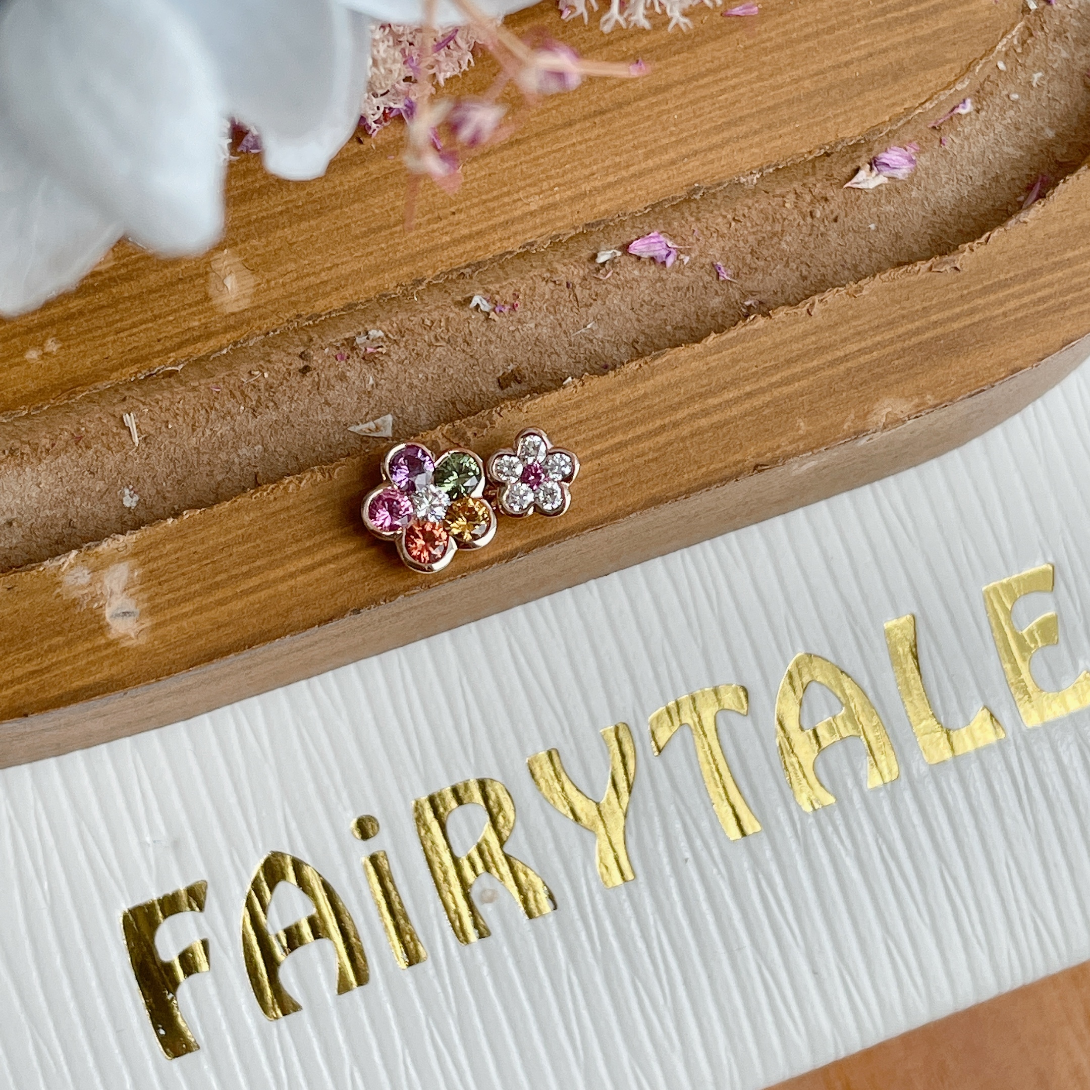 18K金彩虹寶石鑽石吊墜-拼花