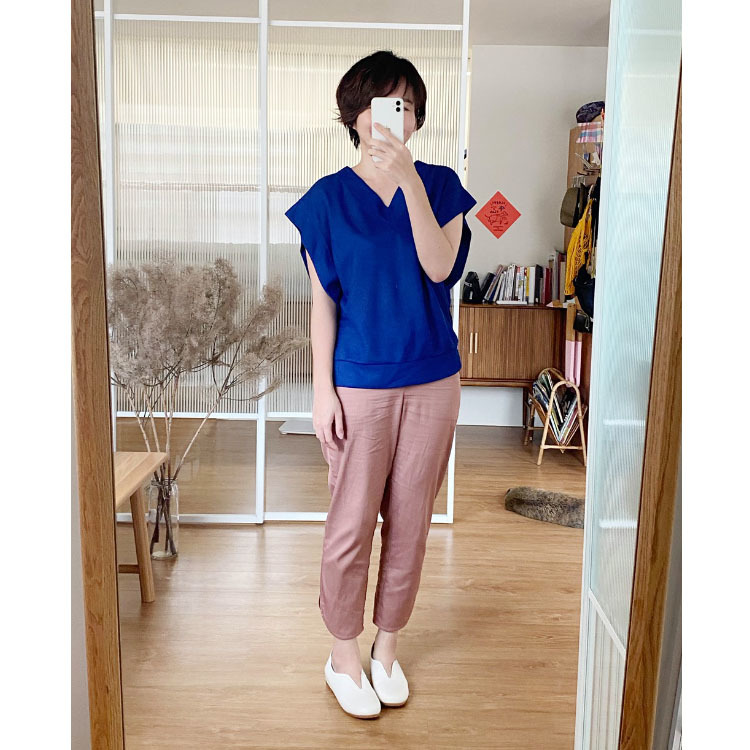 自由舒爽V領罩衫-辰藍