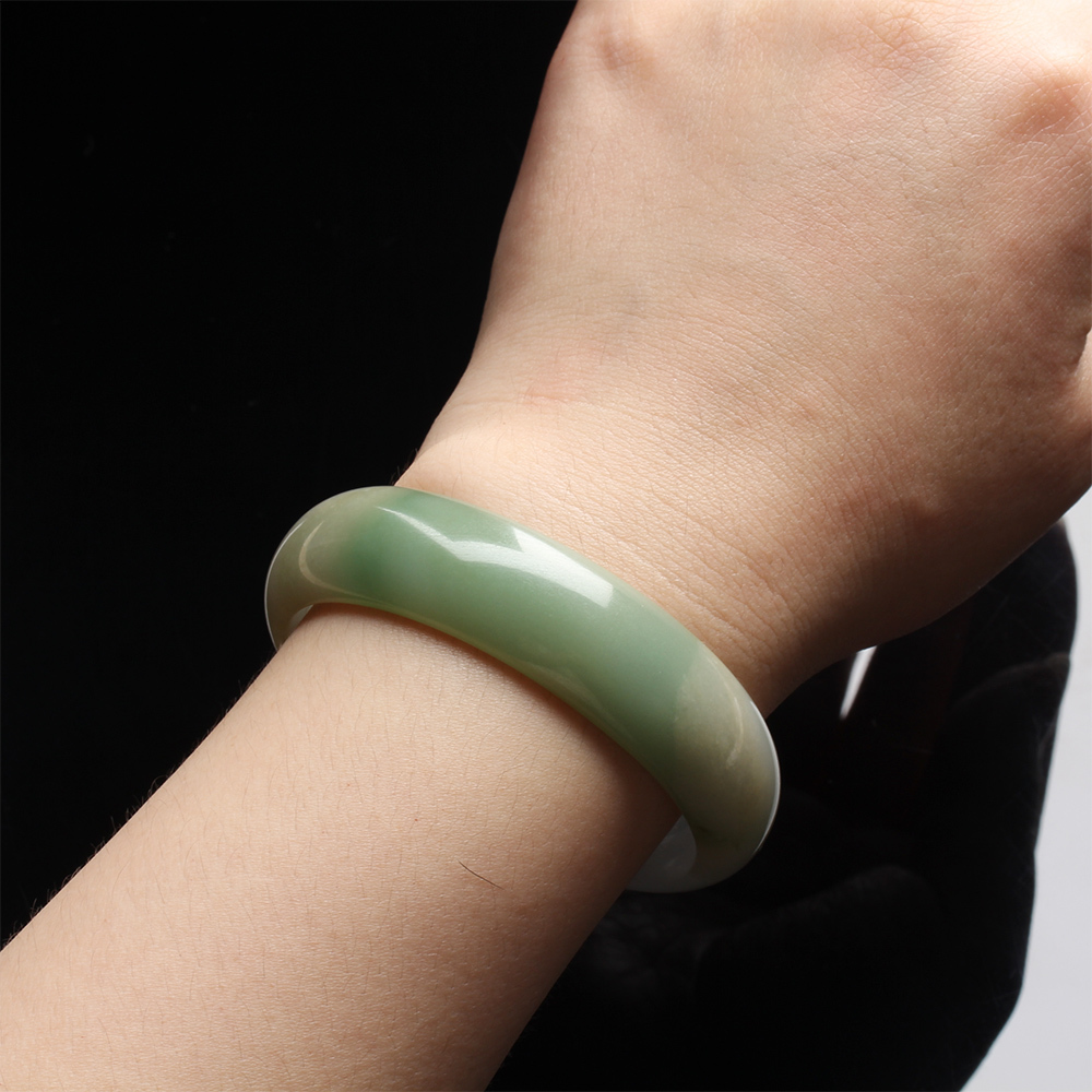 【雅紅珠寶】天然三彩翡翠貴妃鐲-寬版-#16.5-美如冠玉