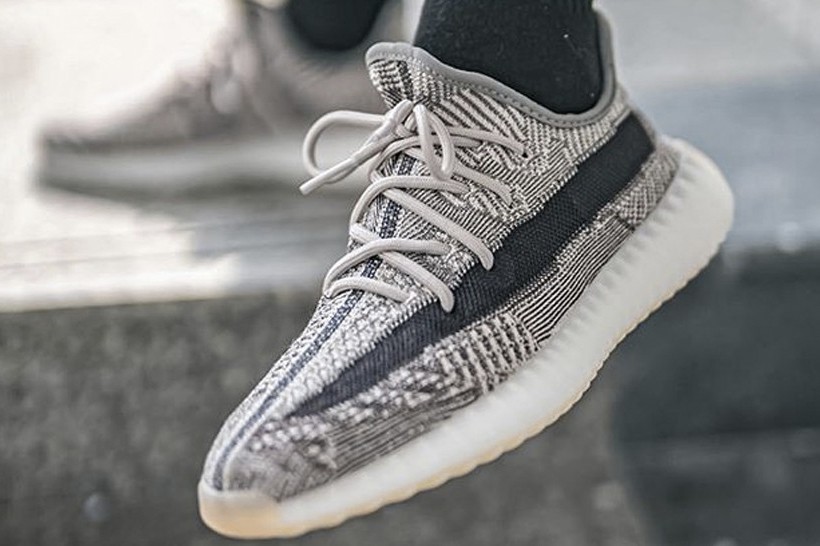 Adidas Yeezy Boost 350 V2 