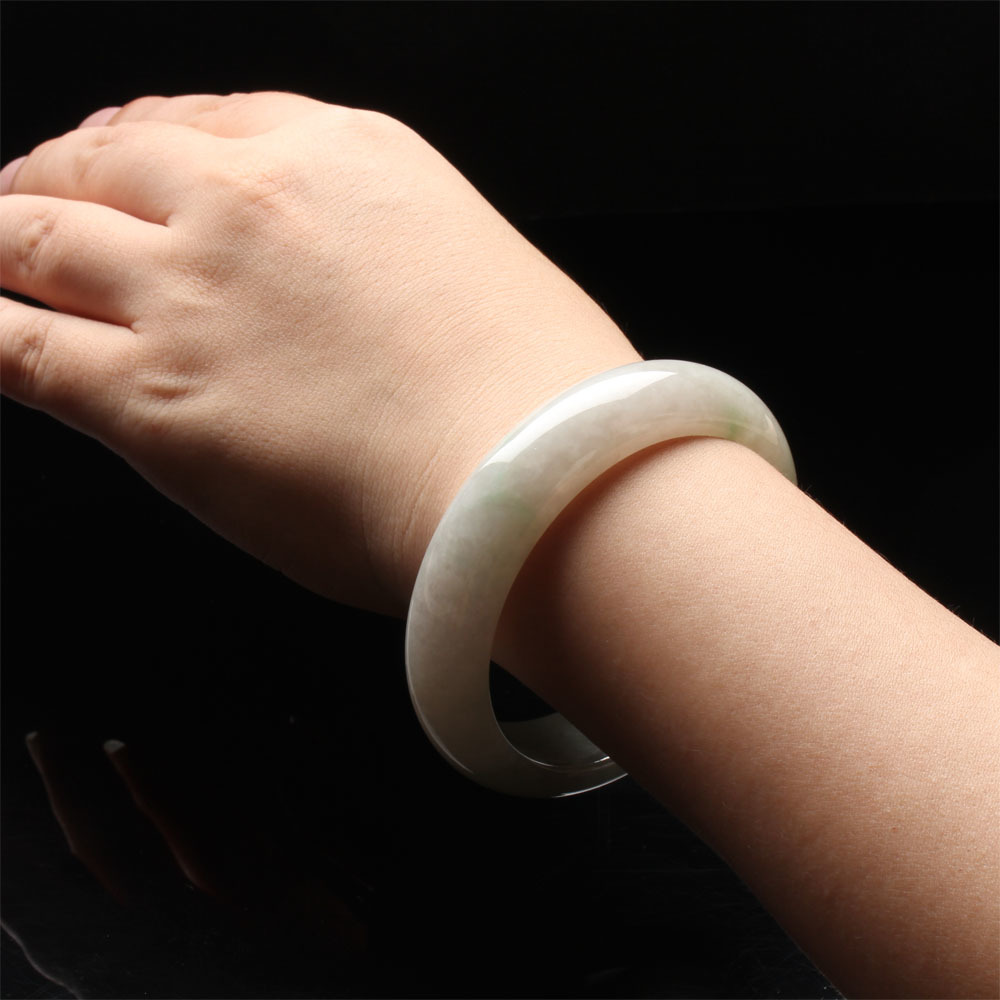 【雅紅珠寶】天然春帶彩冰糯種翡翠手鐲-#18.5-嬌柔柳枝-