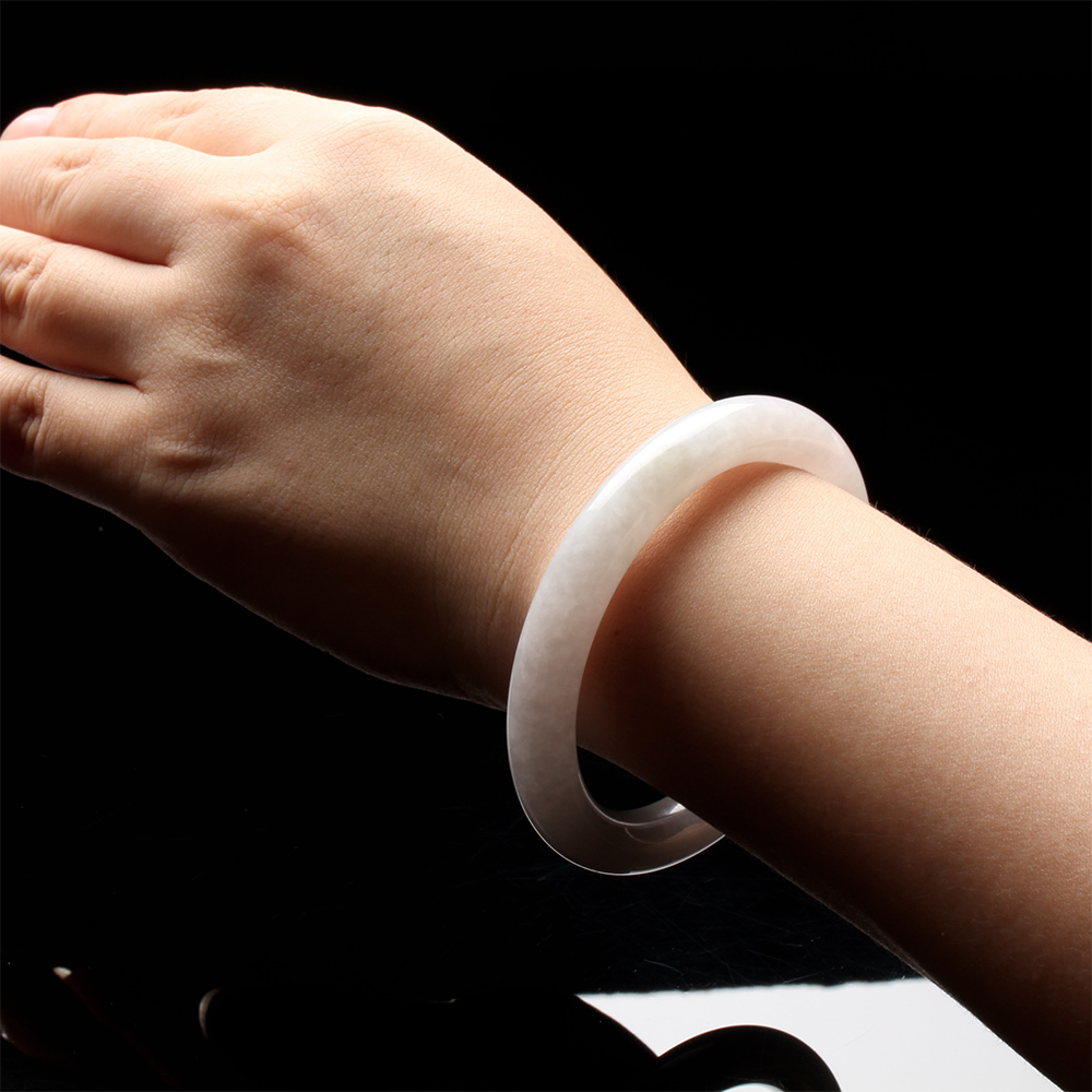 【雅紅珠寶】天然淡紫蘿蘭冰糯種翡翠圓骨手鐲-#18-如詩姻雨-B0132