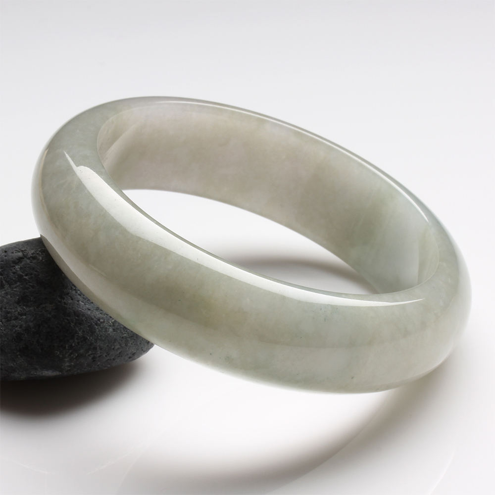 【雅紅珠寶】天然冰種綠翡翠玉鐲-寬版-#18.5-朱顏綠變-B0118