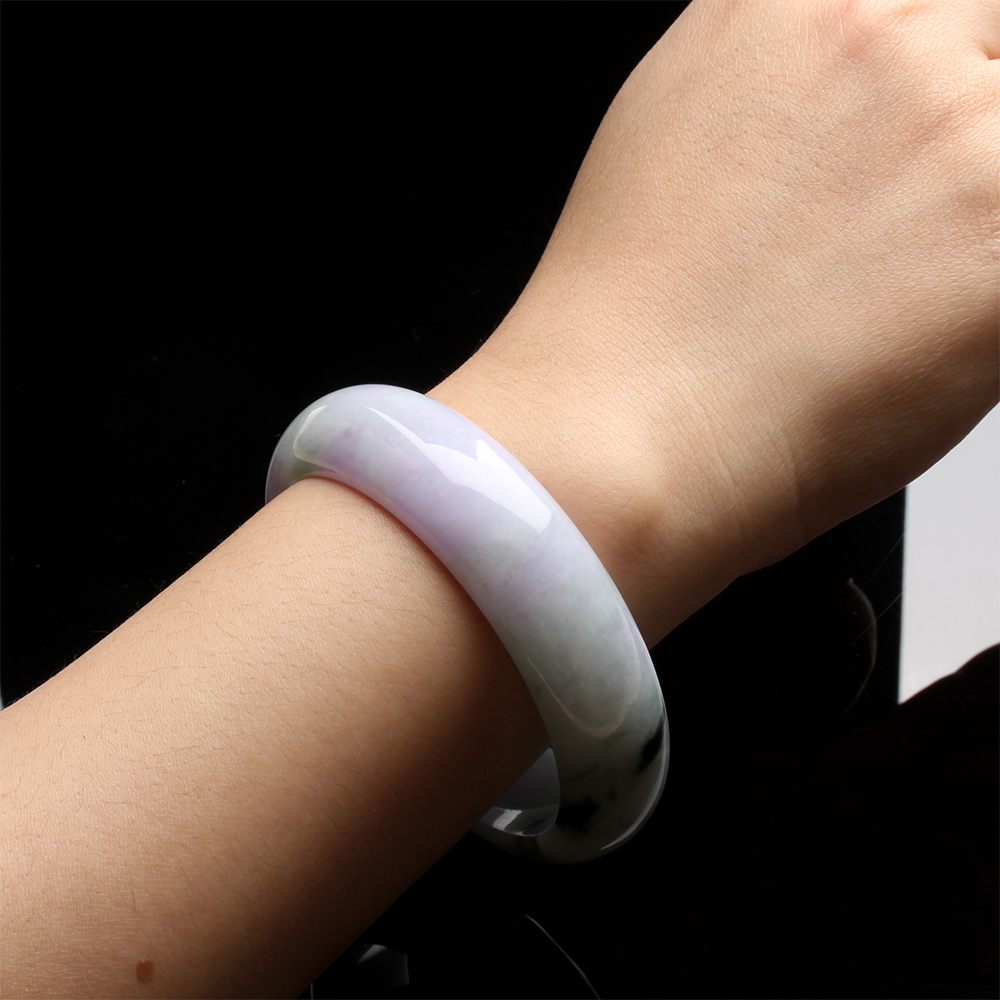 【雅紅珠寶】天然春帶彩冰糯種翡翠玉鐲-寬版#20-一貌傾城-B0054