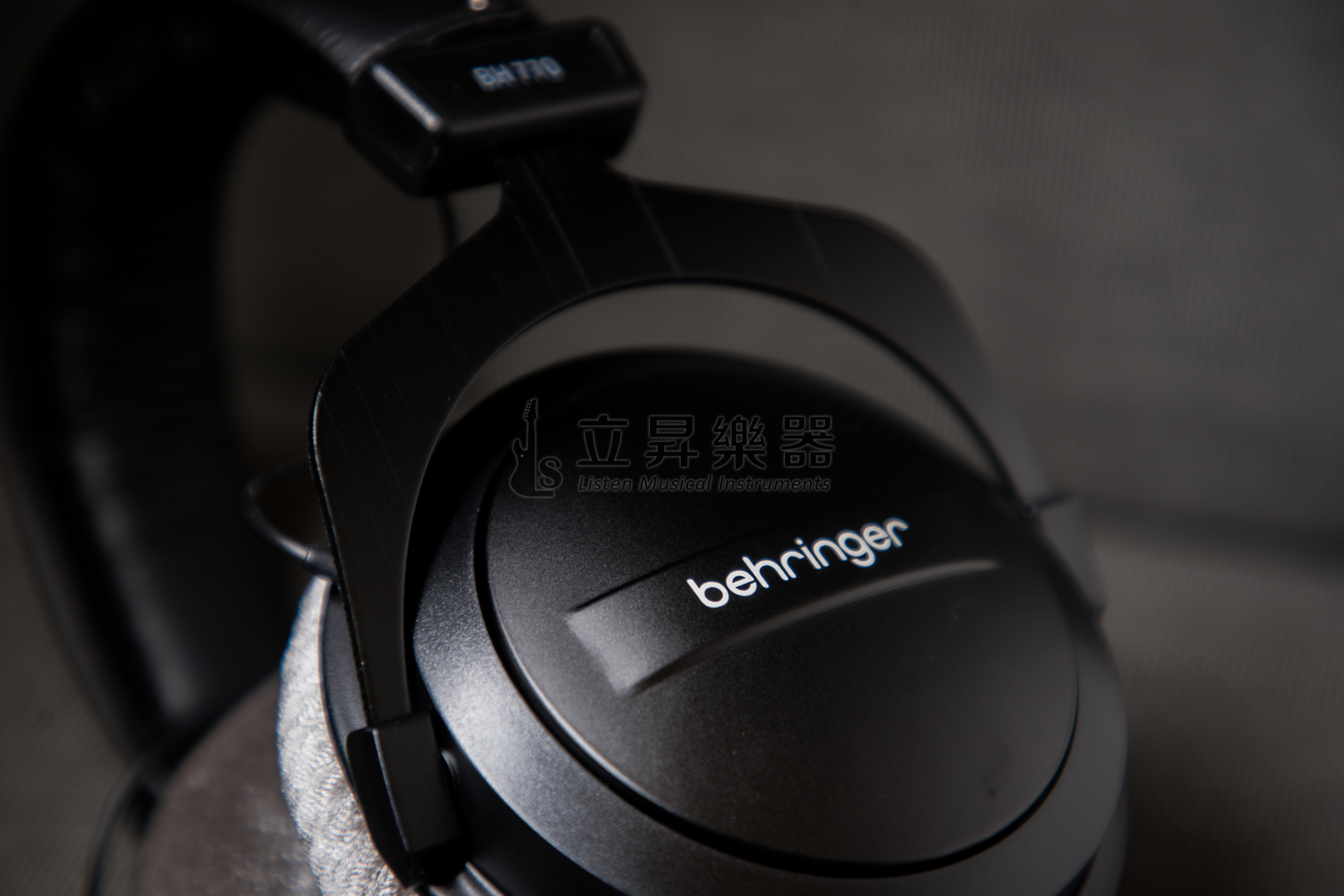 Behringer Behringer BH770 Studio 錄音室 監聽耳機 封閉式耳機 第 4 張圖片｜三峽錄音 / 音響