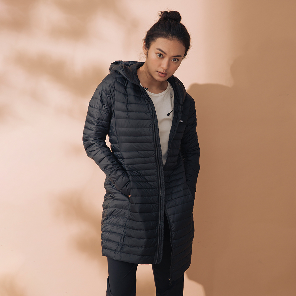 【EIDER】女輕量保暖透氣長版羽絨外套 / 8EIV2807-[綠、黑]